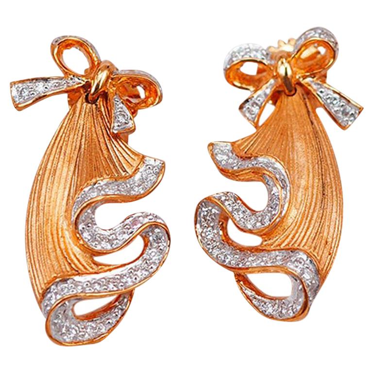 Earrings Dangle in Diamond 18 Karat Gold For Sale