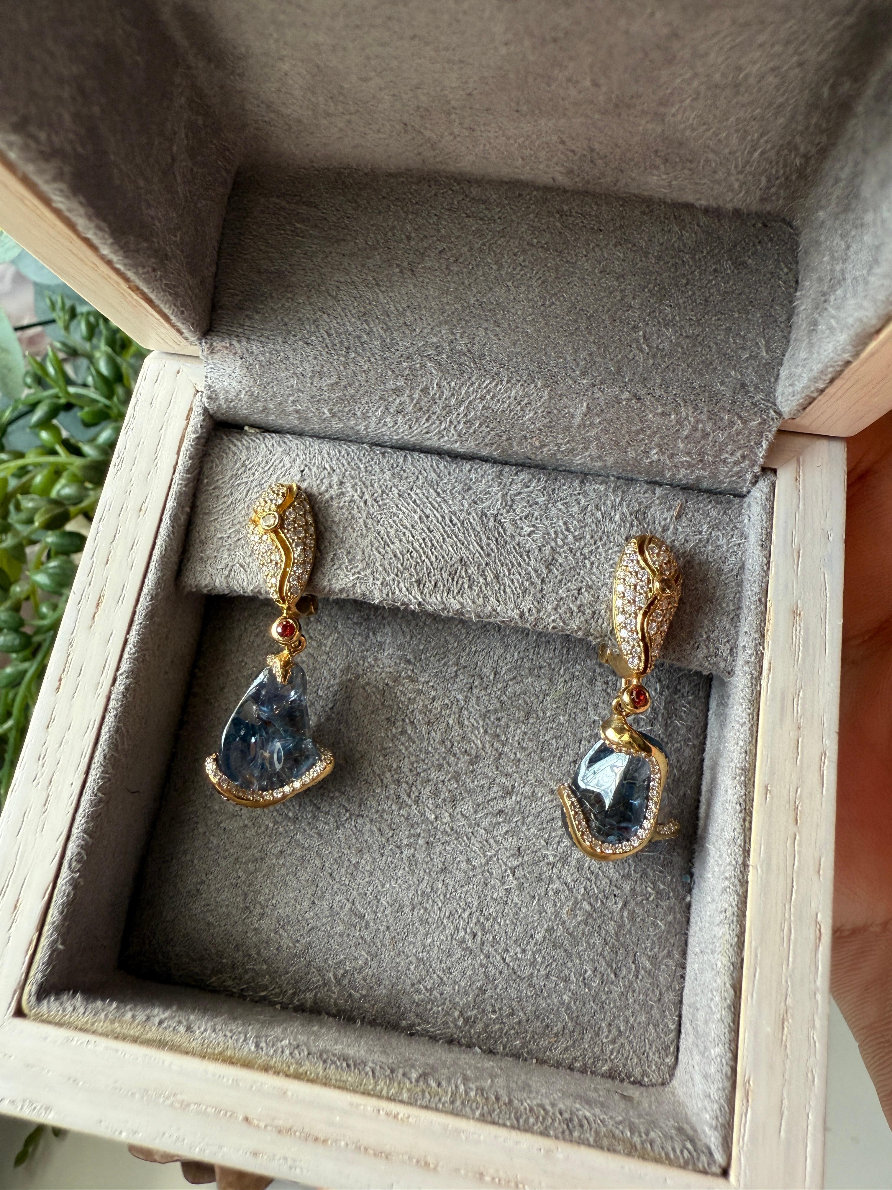 Women's Earrings Diamonds and Blue and Red Sapphire For Sale
