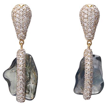Yellow Gold Earring with White Diamonds and Sapphire