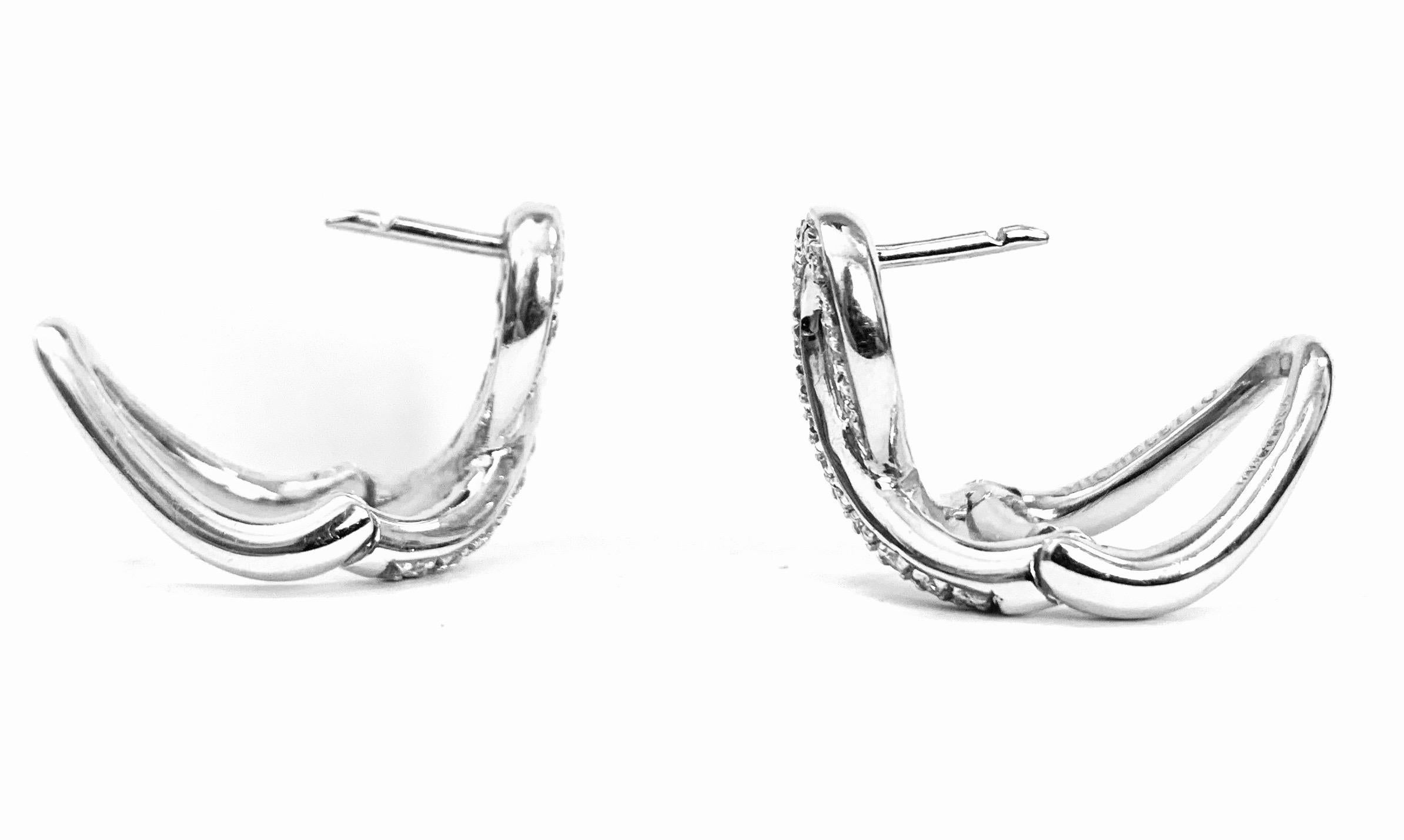 Orecchini Essence Collection in oro bianco con diamanti bianchi in vendita 2