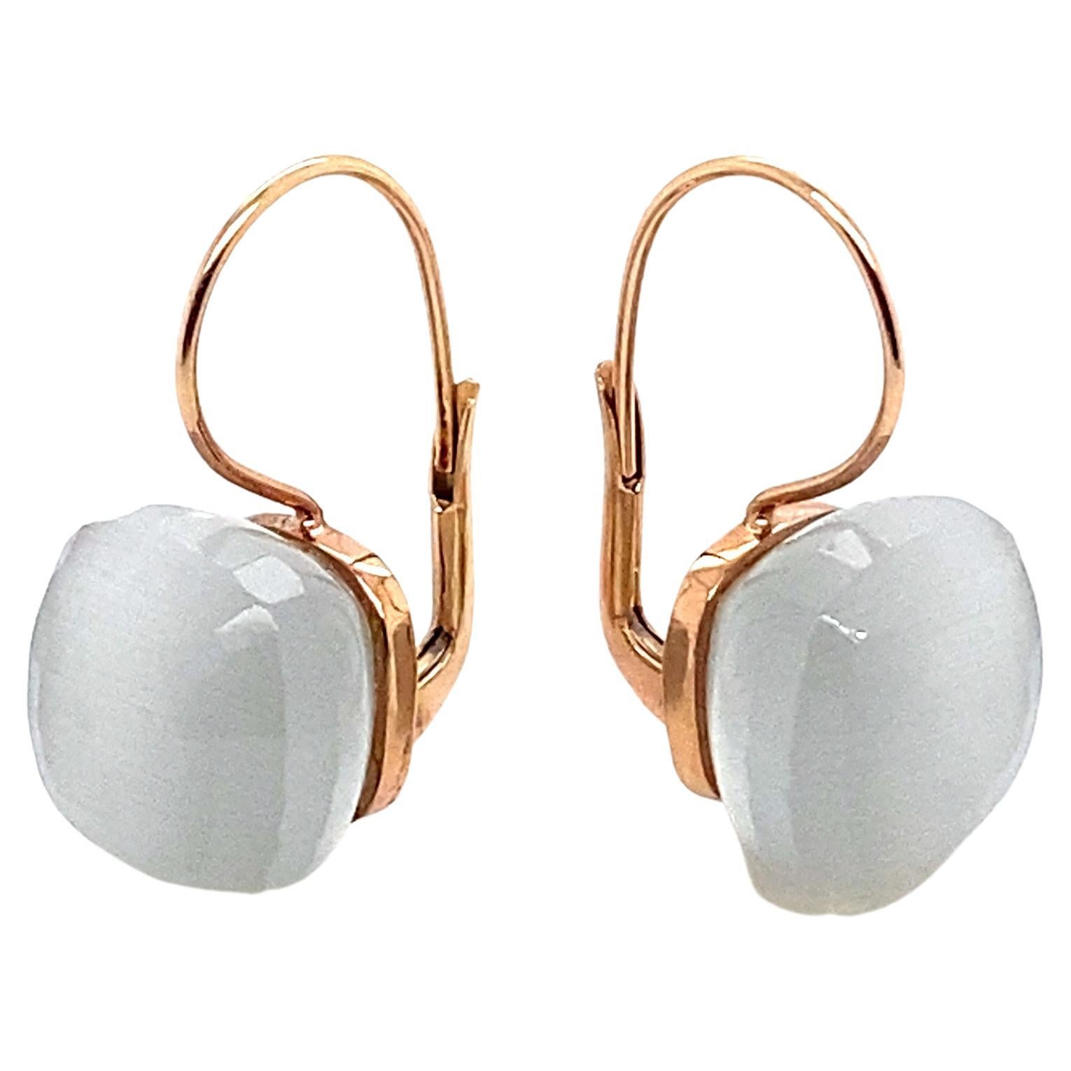 Model Lever-Back with a Grey Hydro Quartz Earrings Gold 18 Karat   For Sale 1