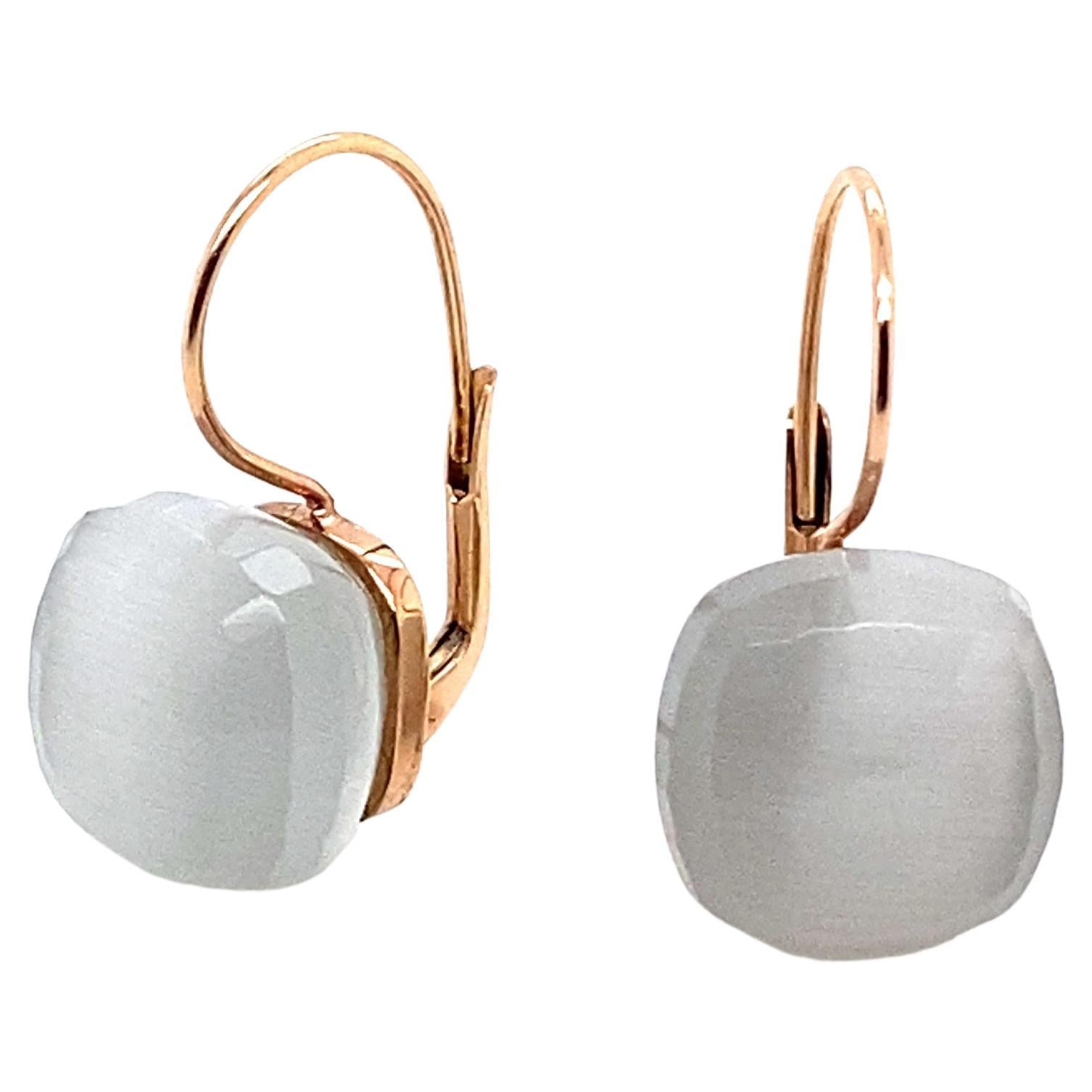 Model Lever-Back with a Grey Hydro Quartz Earrings Gold 18 Karat   For Sale