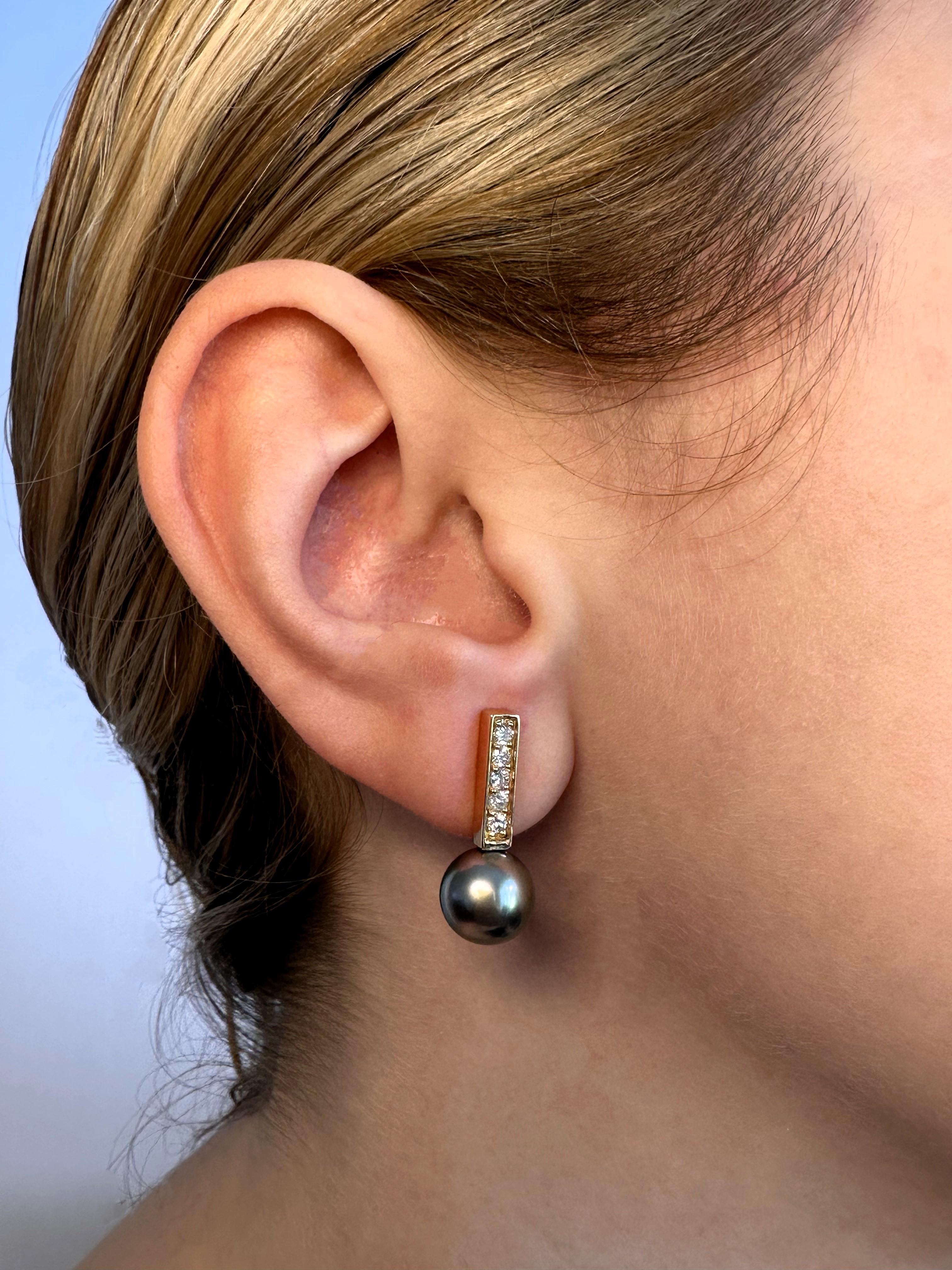 Earrings in 18 carat Rose Gold, 0.365 carats Diamonds and Tahitian Pearls In New Condition For Sale In Cascais, Lisboa