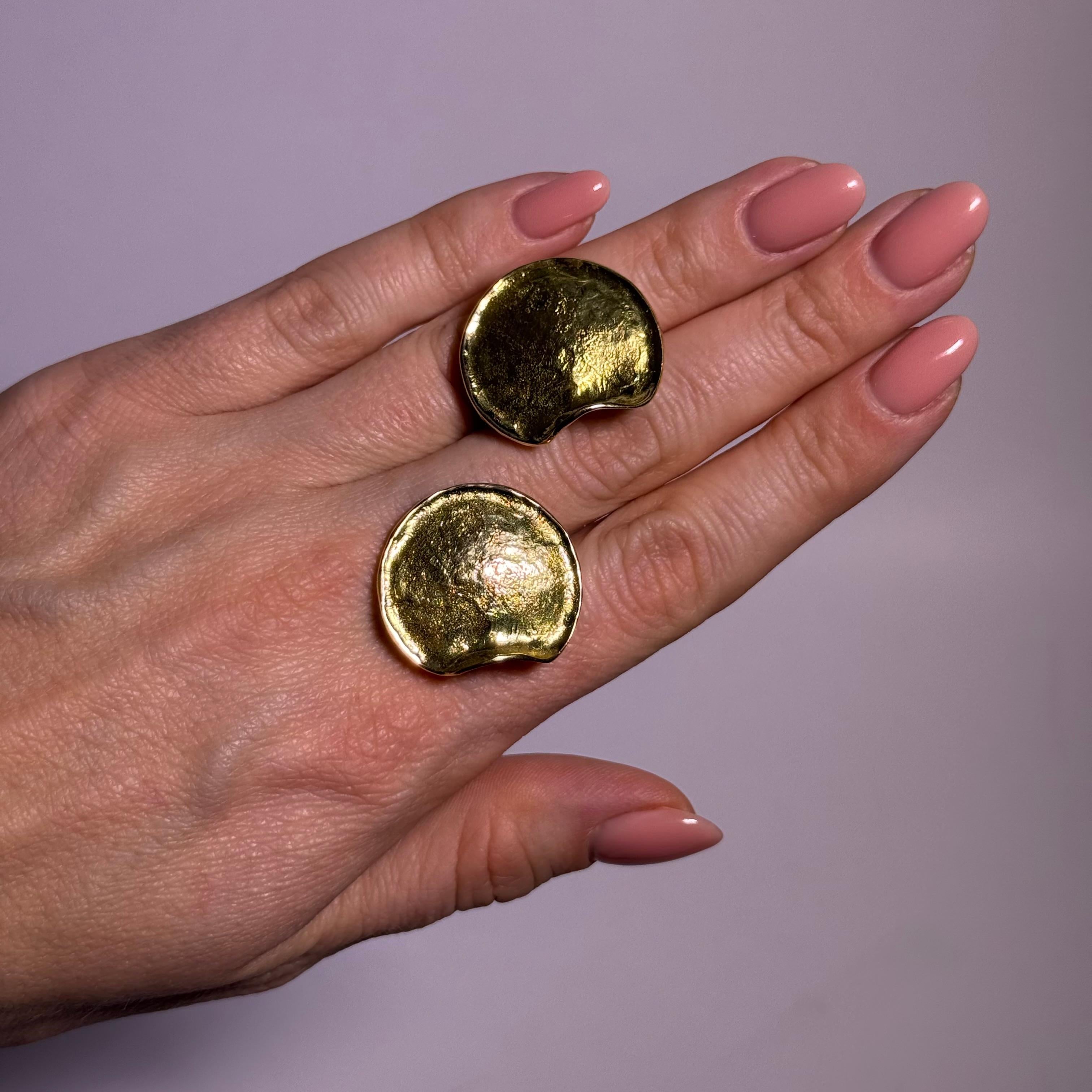 Women's or Men's Earrings in 18 Karat Yellow Gold by Sven Boltenstern