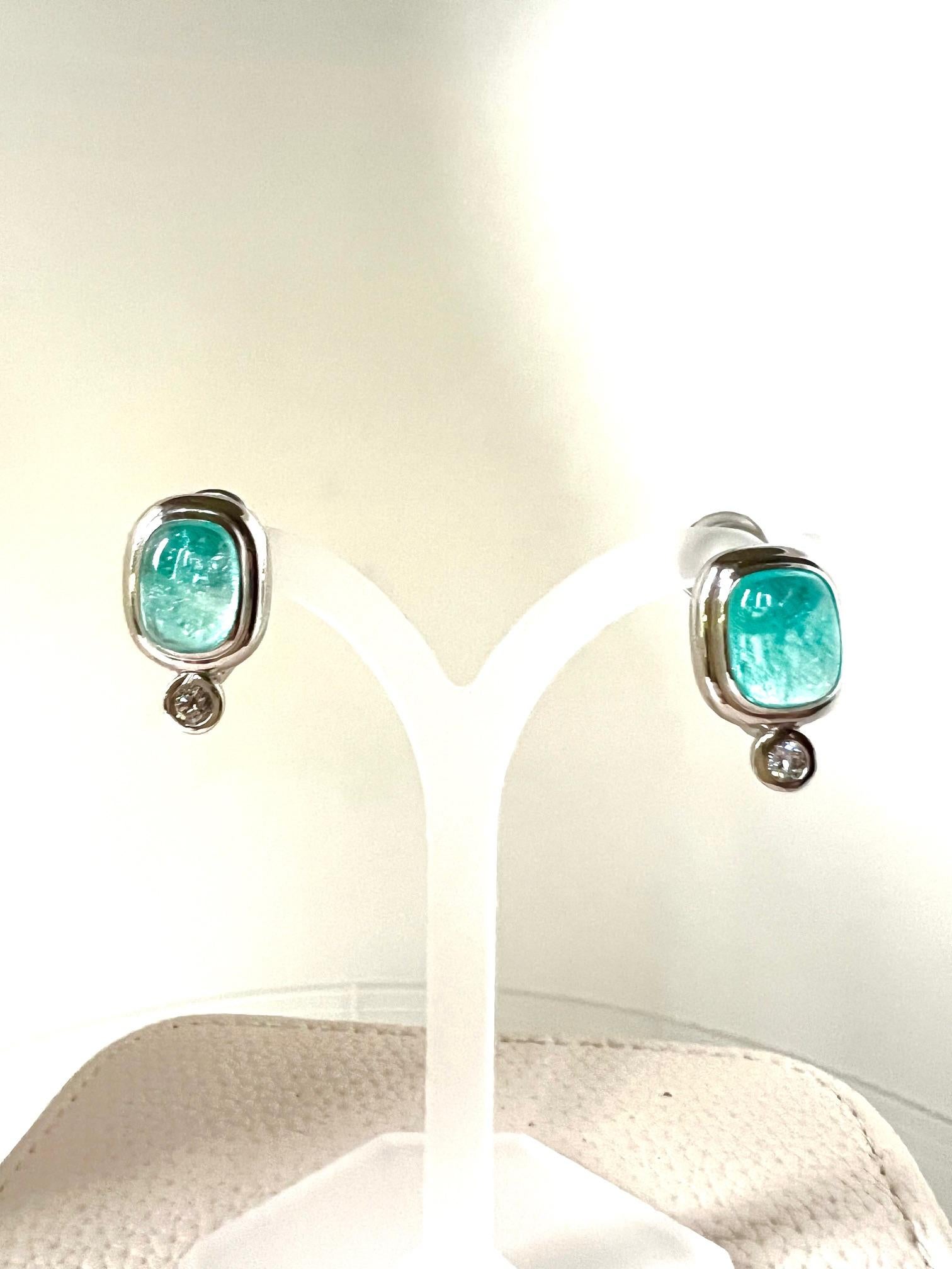 Boucles d'oreilles en platine avec 2 cabochons de tourmaline Paraiba verte et 2 diamants en vente 2