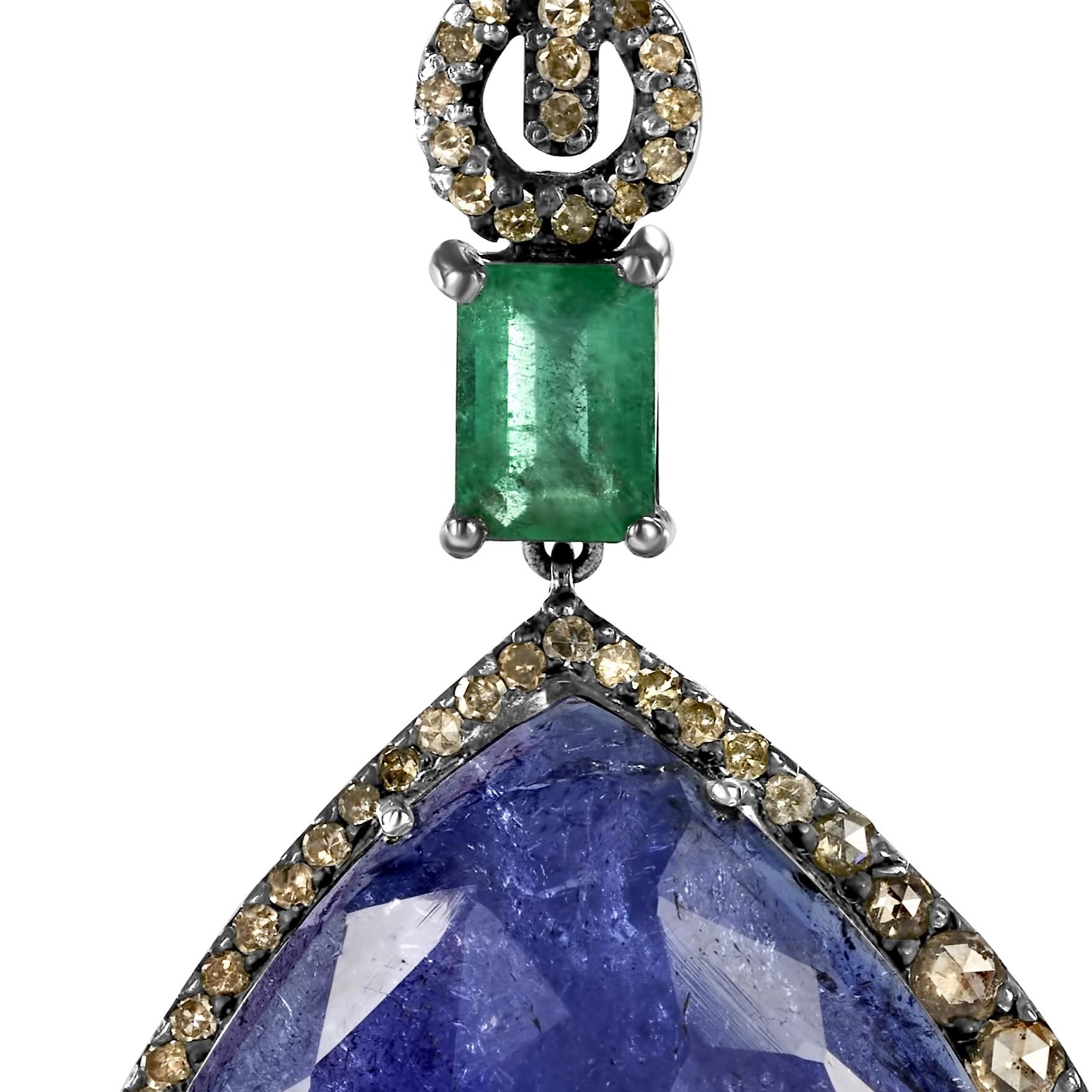 Earrings in Silver & Gold Set with Diamond, Emerald, 8.45 Carat Tanzanite In Excellent Condition For Sale In Antwerp, BE
