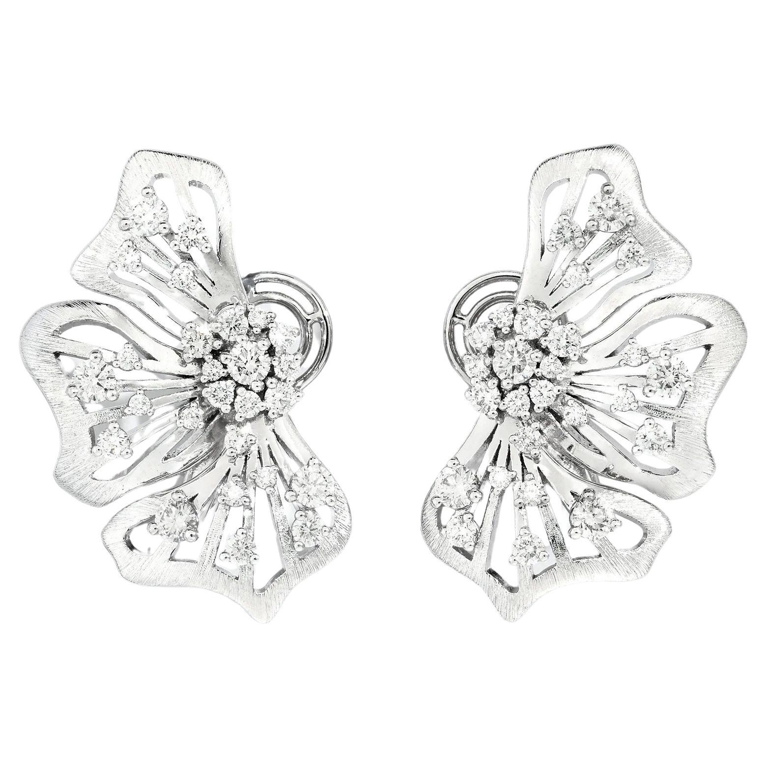 Earrings in White Gold with White Diamonds