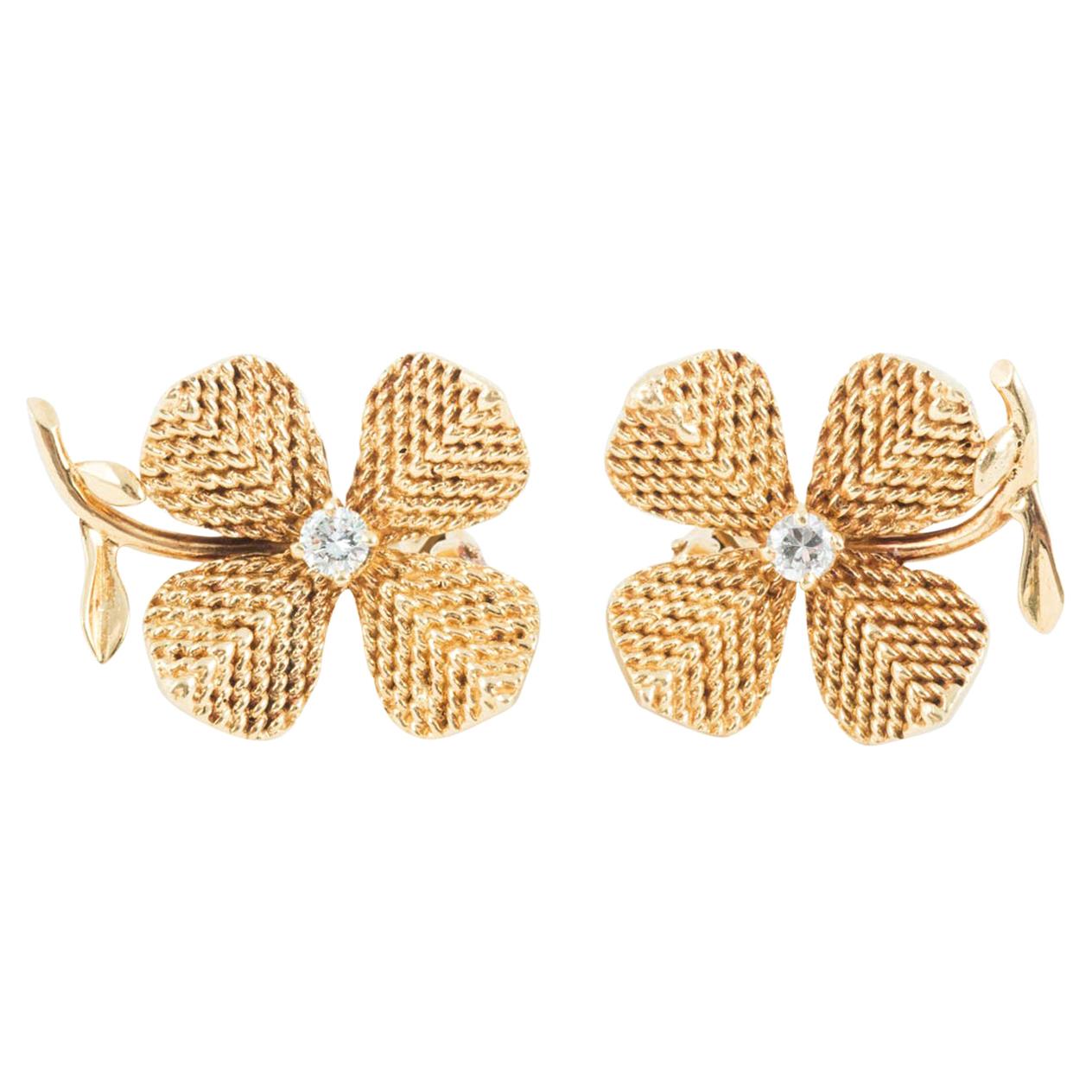 Four Leaf Clover Earrings in 18 Karat Gold & Central Diamond, French circa 1950. For Sale