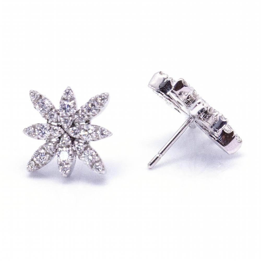 Earrings by the Italian designer Pasquale Bruni, collection Guirlanda in Gold and Diamonds for women : 48x Brilliant Cut Diamonds with a total weight of 1,39ct in G/Vs quality : 18 kt White Gold : 9,15 grams : 14mm width : Brand new product :