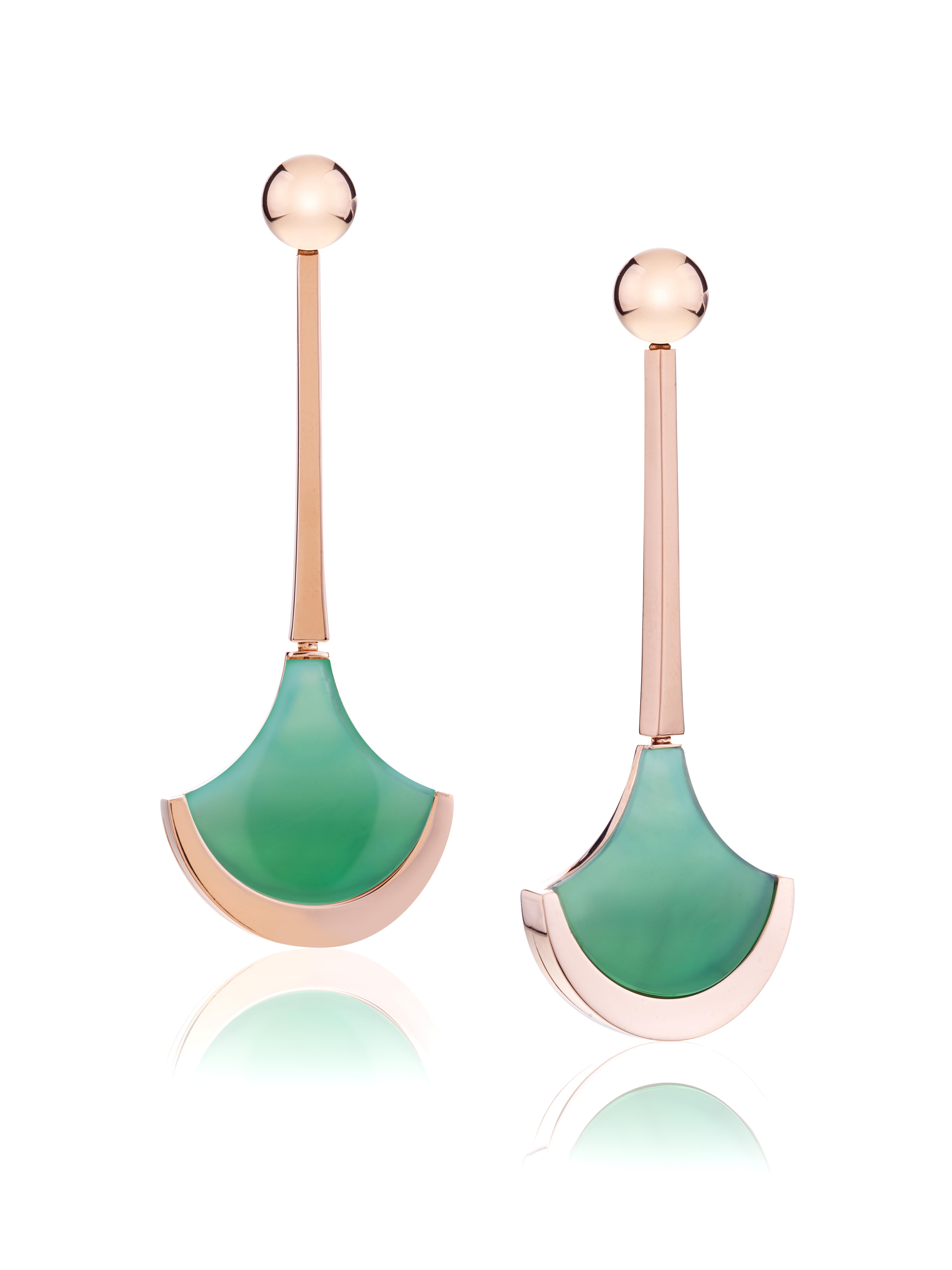 Earrings Rose Gold with Fan Shaped Mother of Pearl and Rock Crystal In New Condition For Sale In Roma, IT