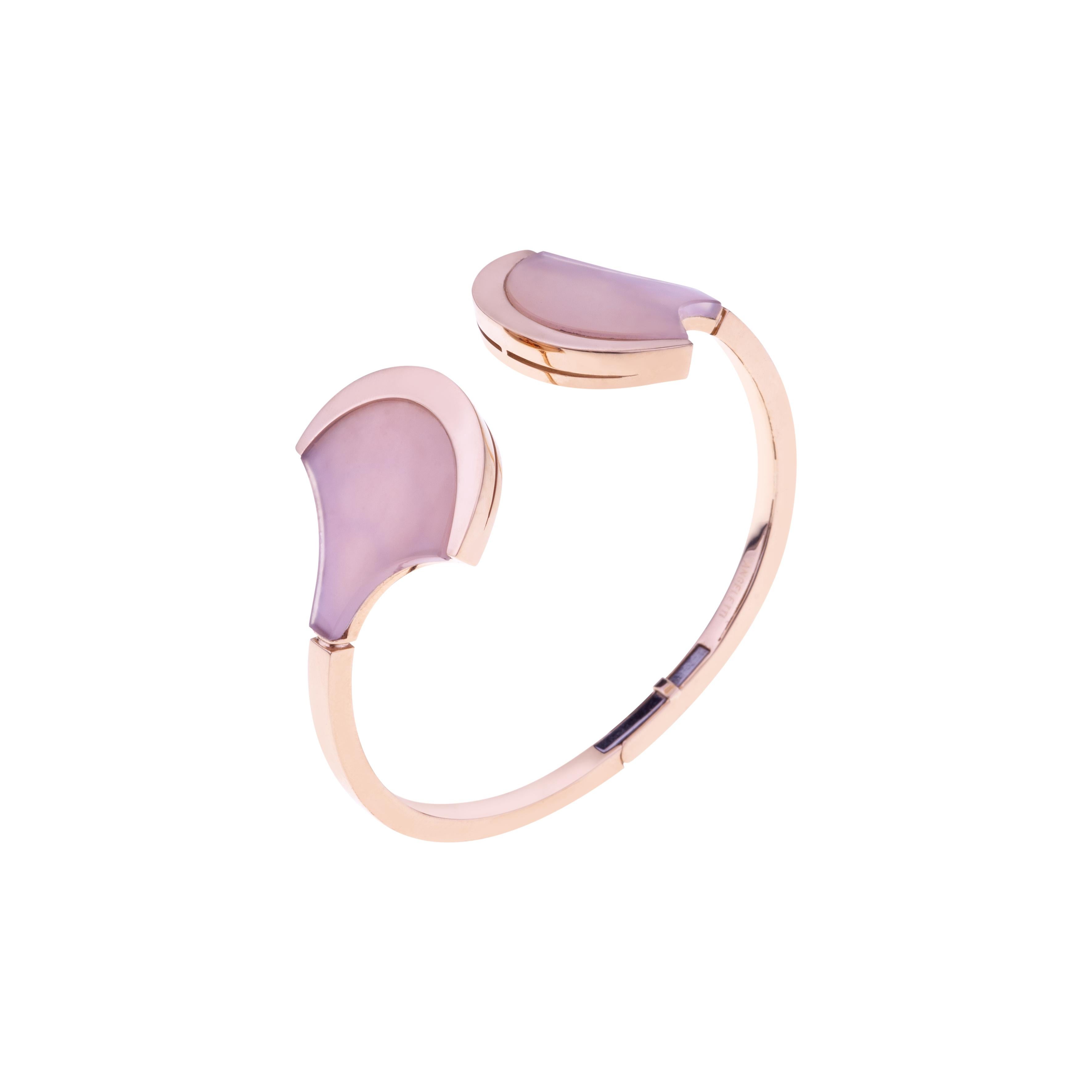 Contemporain Boucles d'oreilles en or rose, quartz rose et nacre de forme amusante en vente
