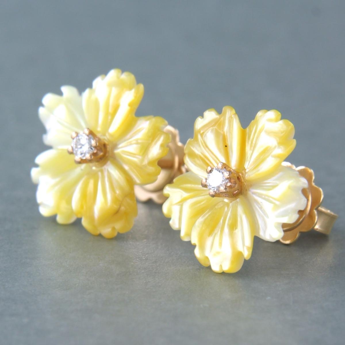 Modern Earrings set with agate and brilliant cut diamonds 18k pink gold For Sale