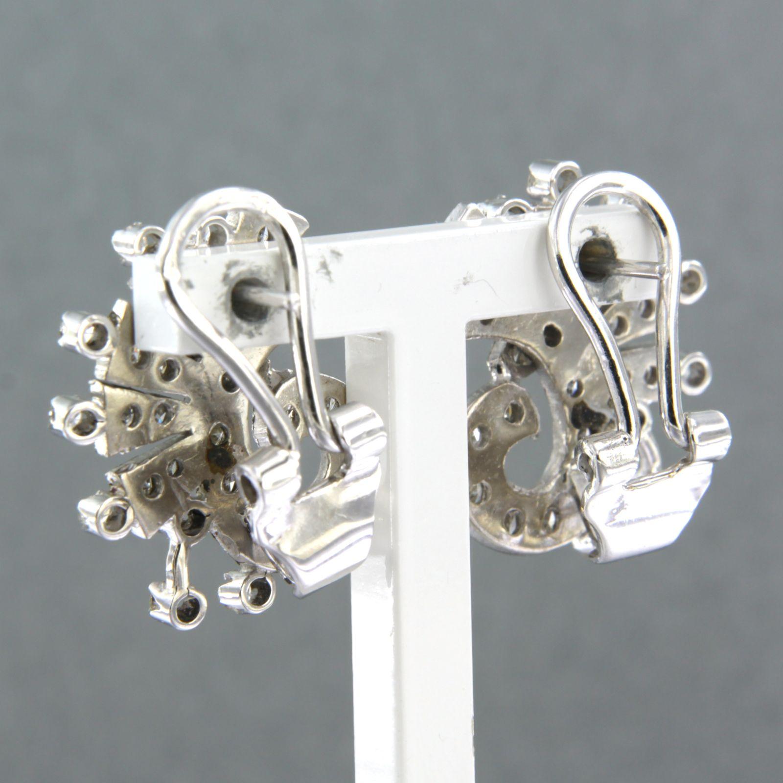 Earrings set with diamonds 14k white gold In Good Condition For Sale In The Hague, ZH