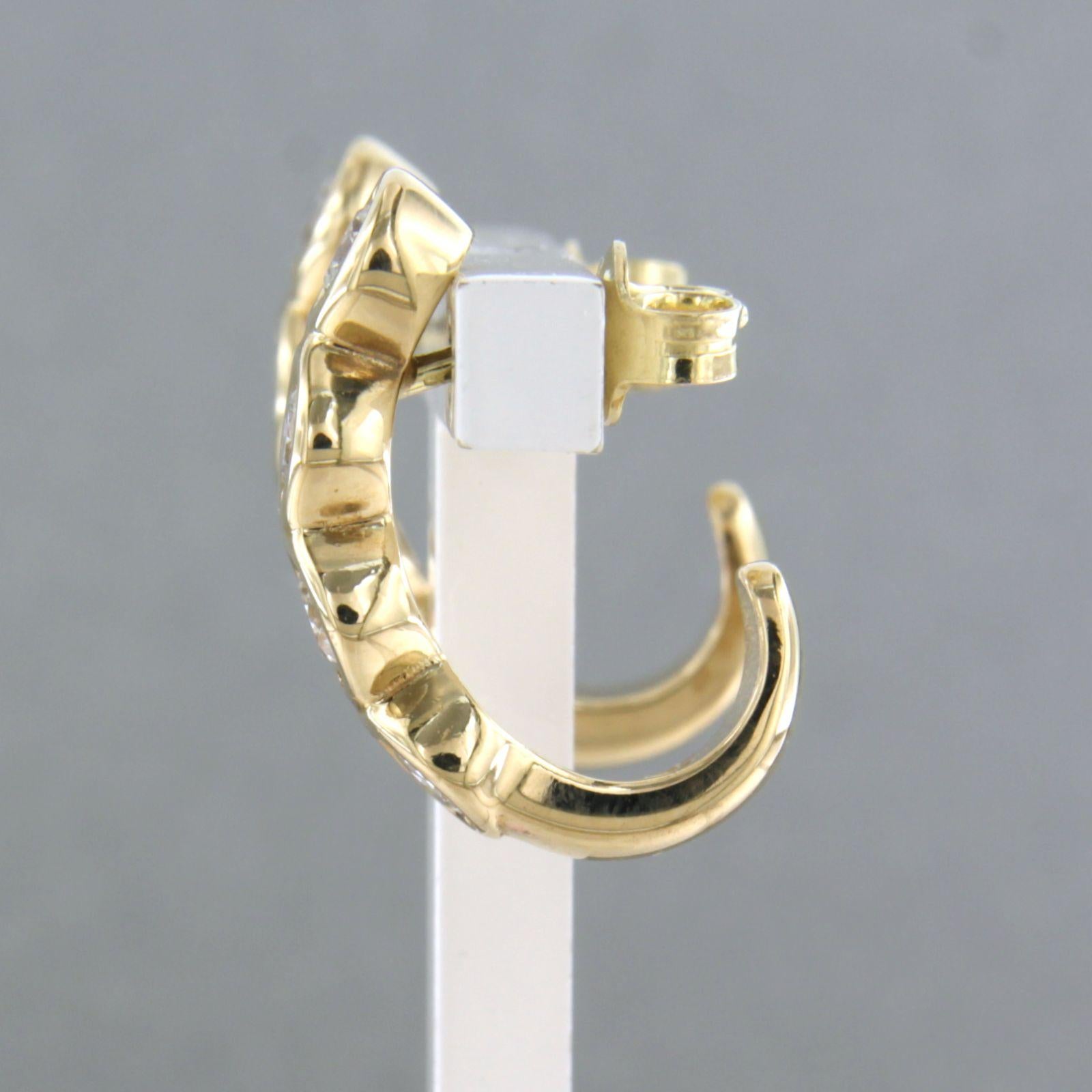 Ohrringe aus 14k Gelbgold mit Diamanten besetzt im Zustand „Hervorragend“ im Angebot in The Hague, ZH