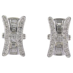 Earrings set with diamonds 18k white gold