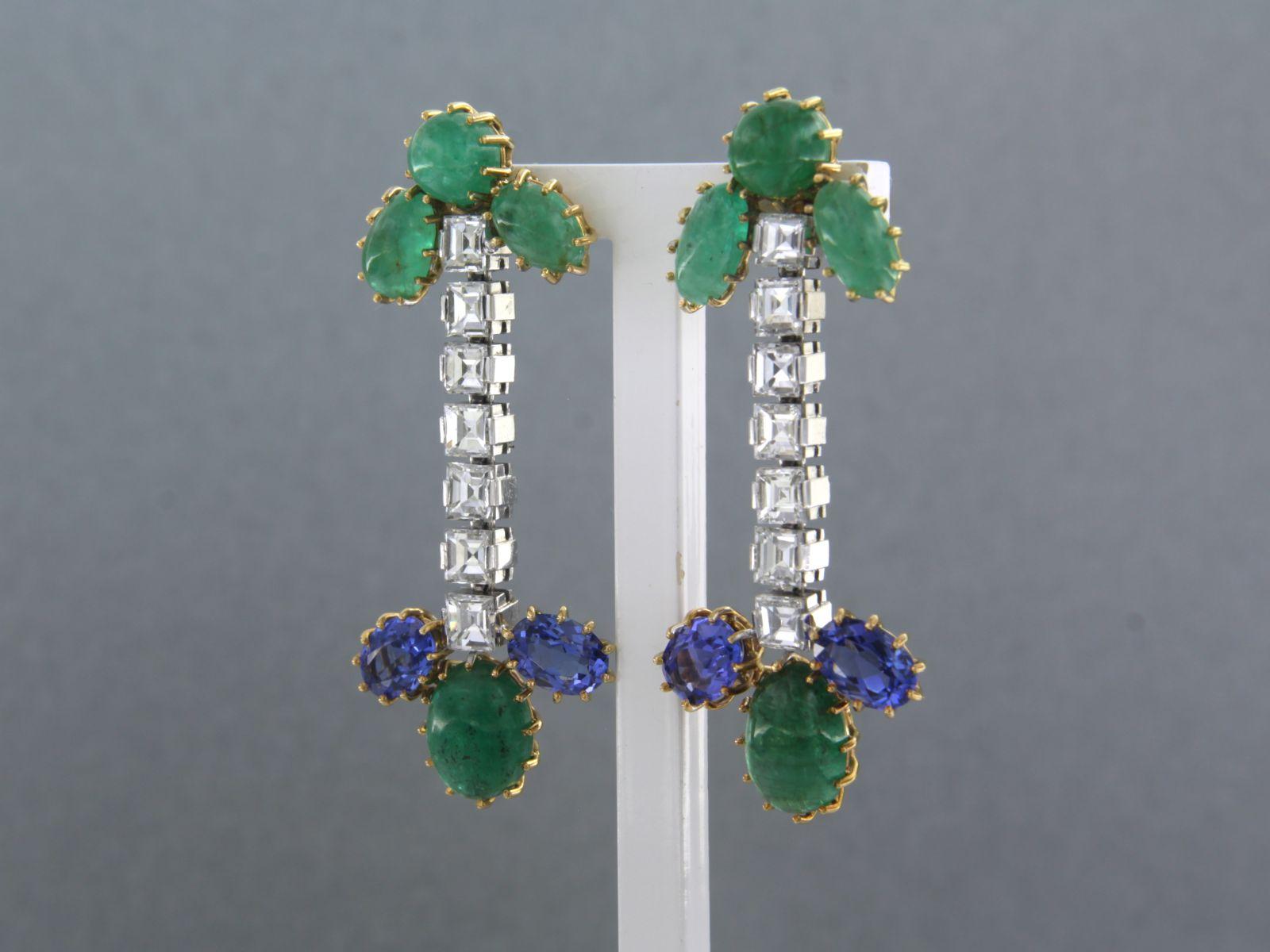 Earrings set with emerald, tanzanite and diamond, 18k gold In Excellent Condition For Sale In The Hague, ZH