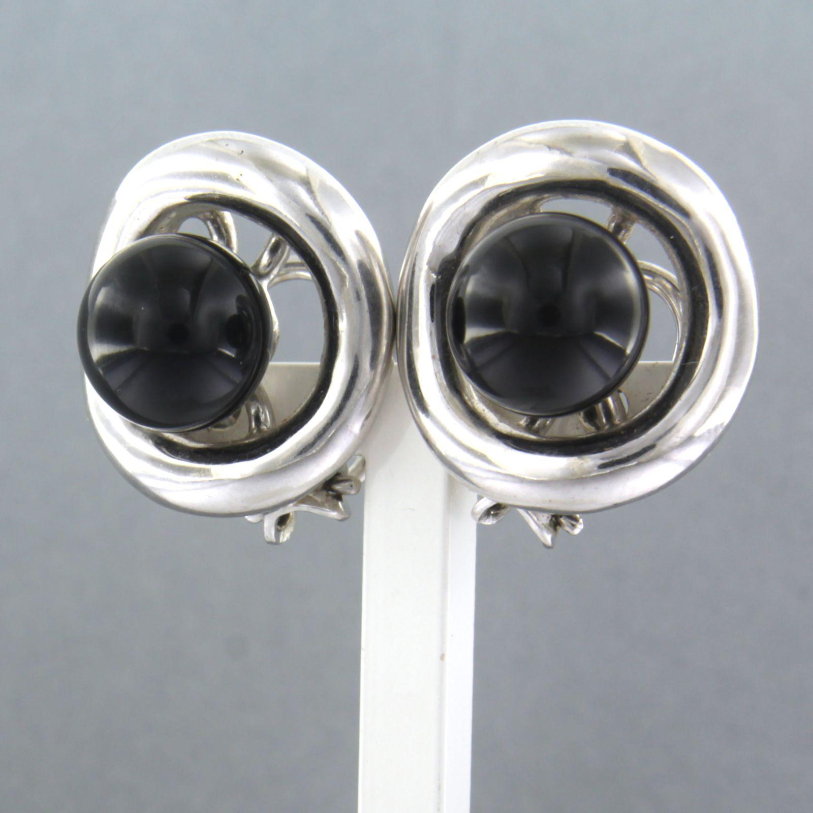 Round Cut Earrings set with onyx 18k white gold For Sale