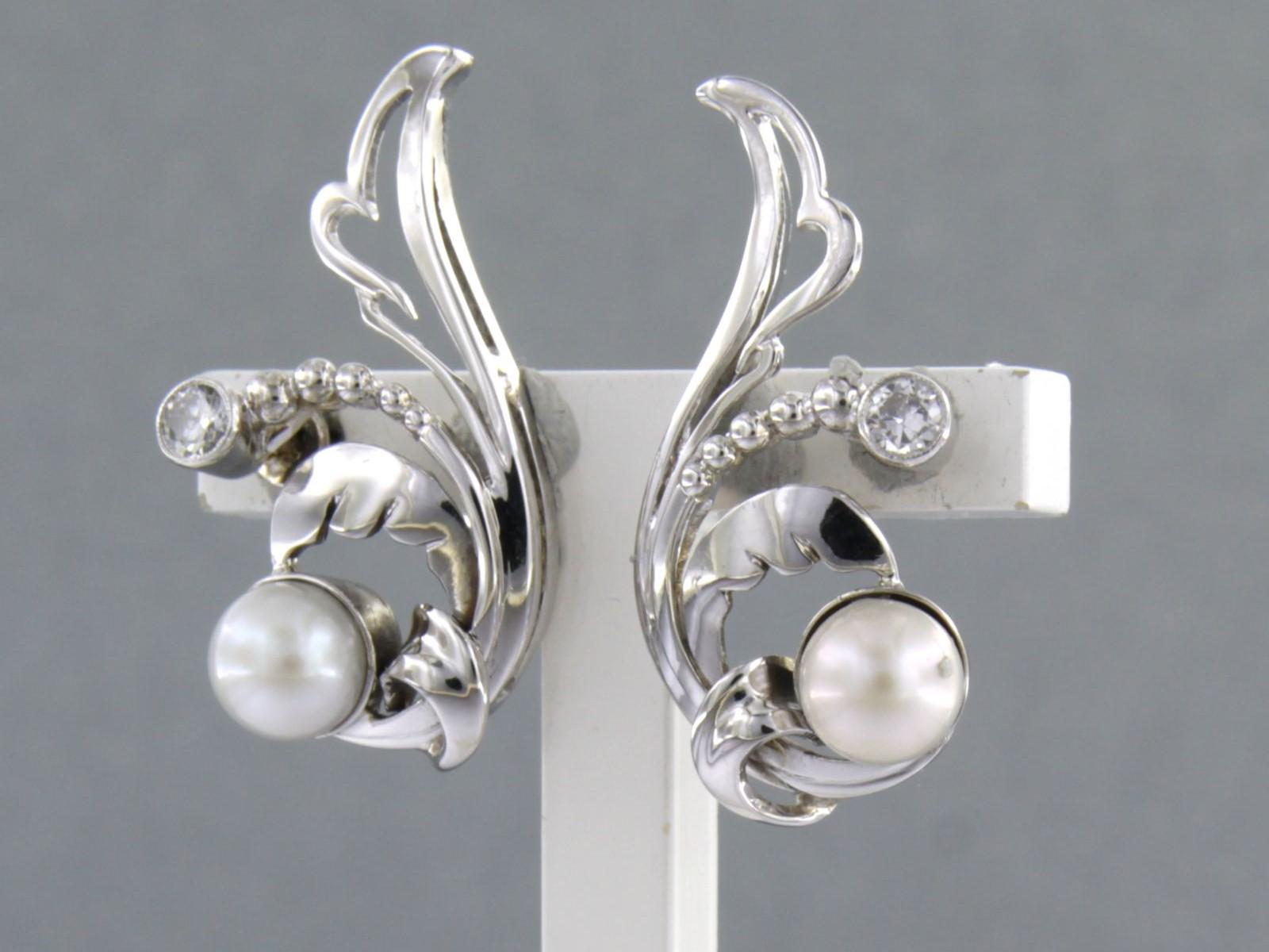 Art Nouveau Earrings set with pearl and diamonds 14k white gold