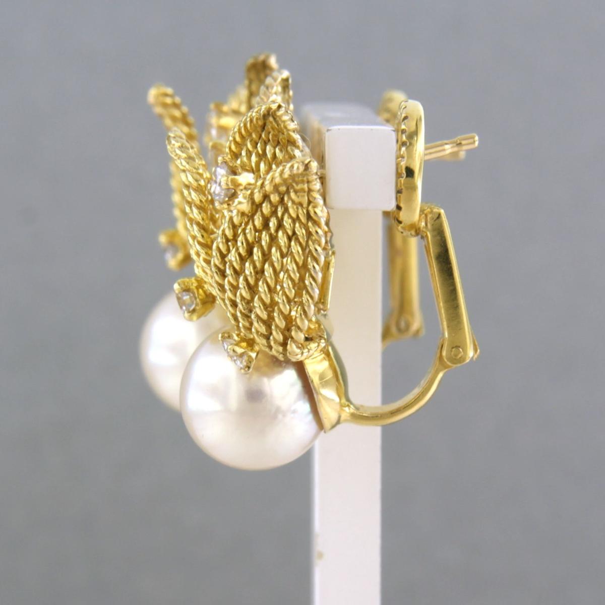 Earrings set with pearl and diamonds 18k yellow gold In Good Condition In The Hague, ZH