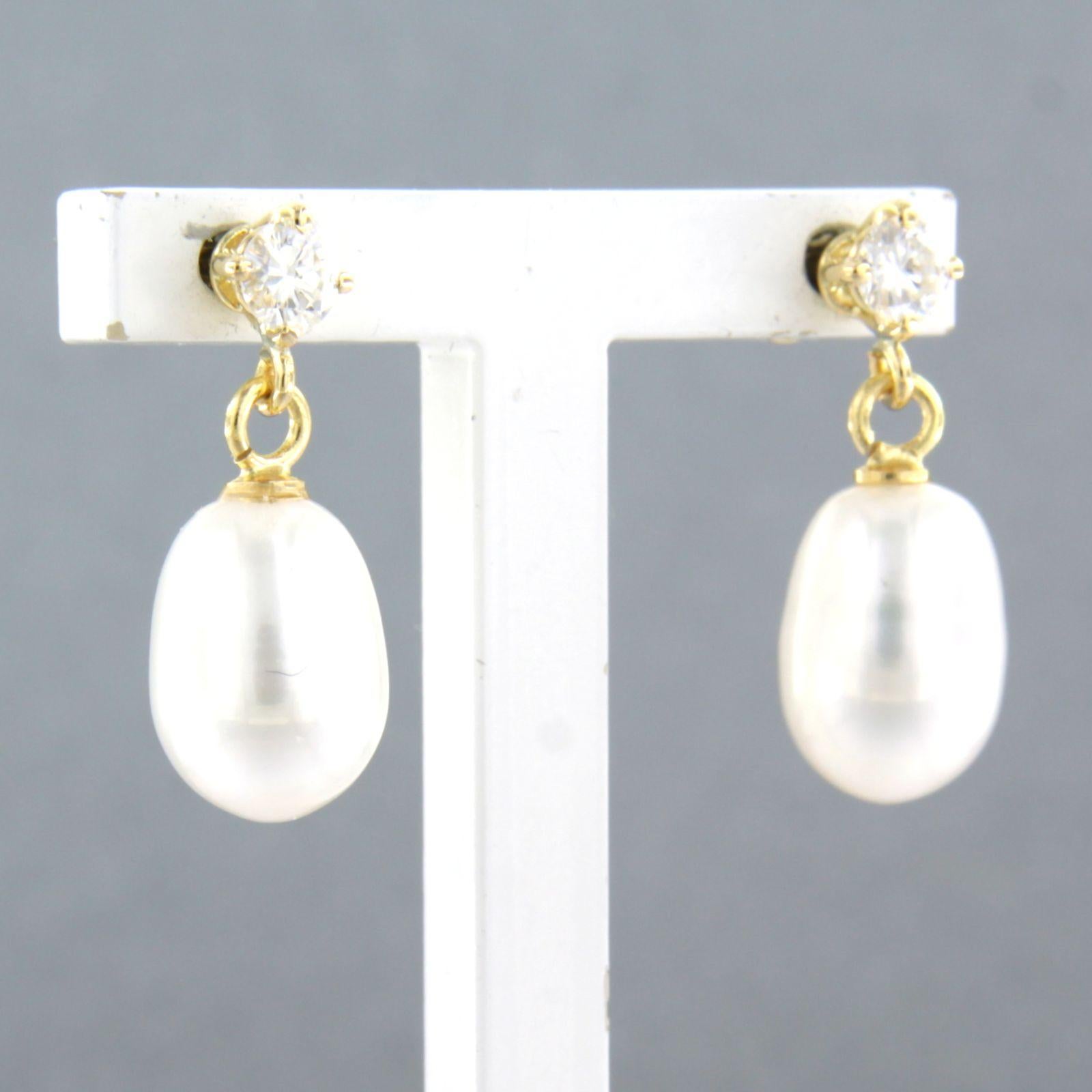 Women's Earrings set with pearl and diamonds 18k yellow gold For Sale