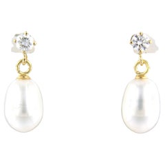 Earrings set with pearl and diamonds 18k yellow gold