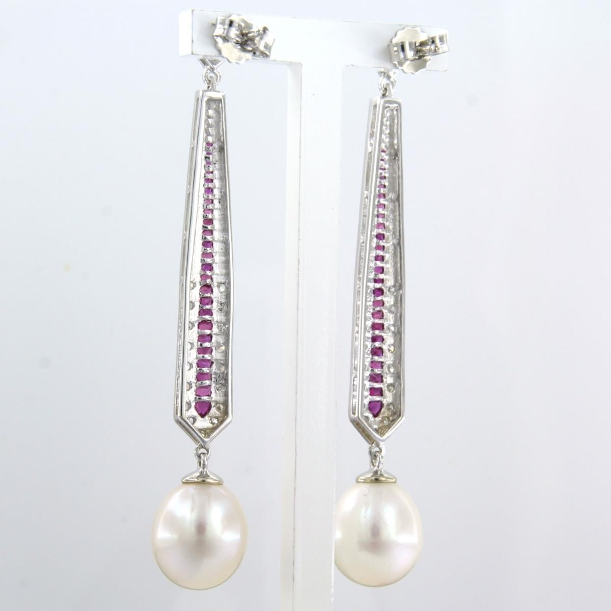 Earrings set with pearl, ruby and diamonds 14k white gold In New Condition For Sale In The Hague, ZH