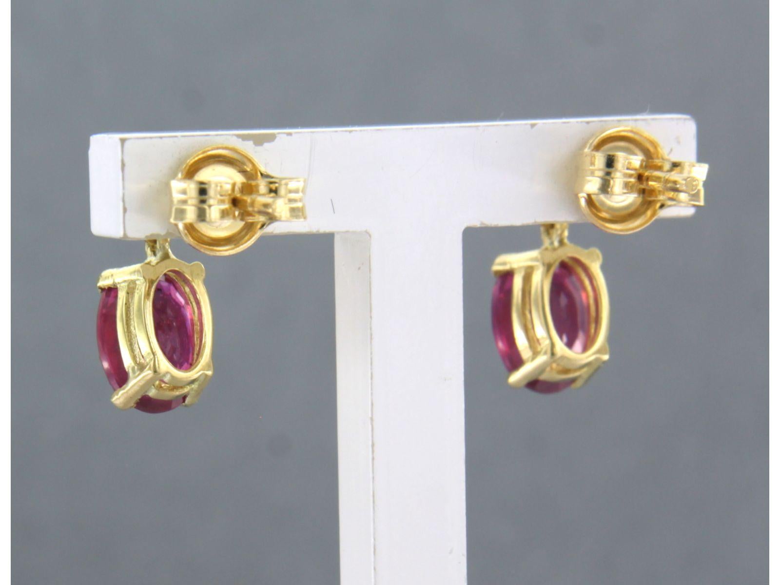 Earrings set with ruby and diamonds 18k yellow gold In New Condition For Sale In The Hague, ZH