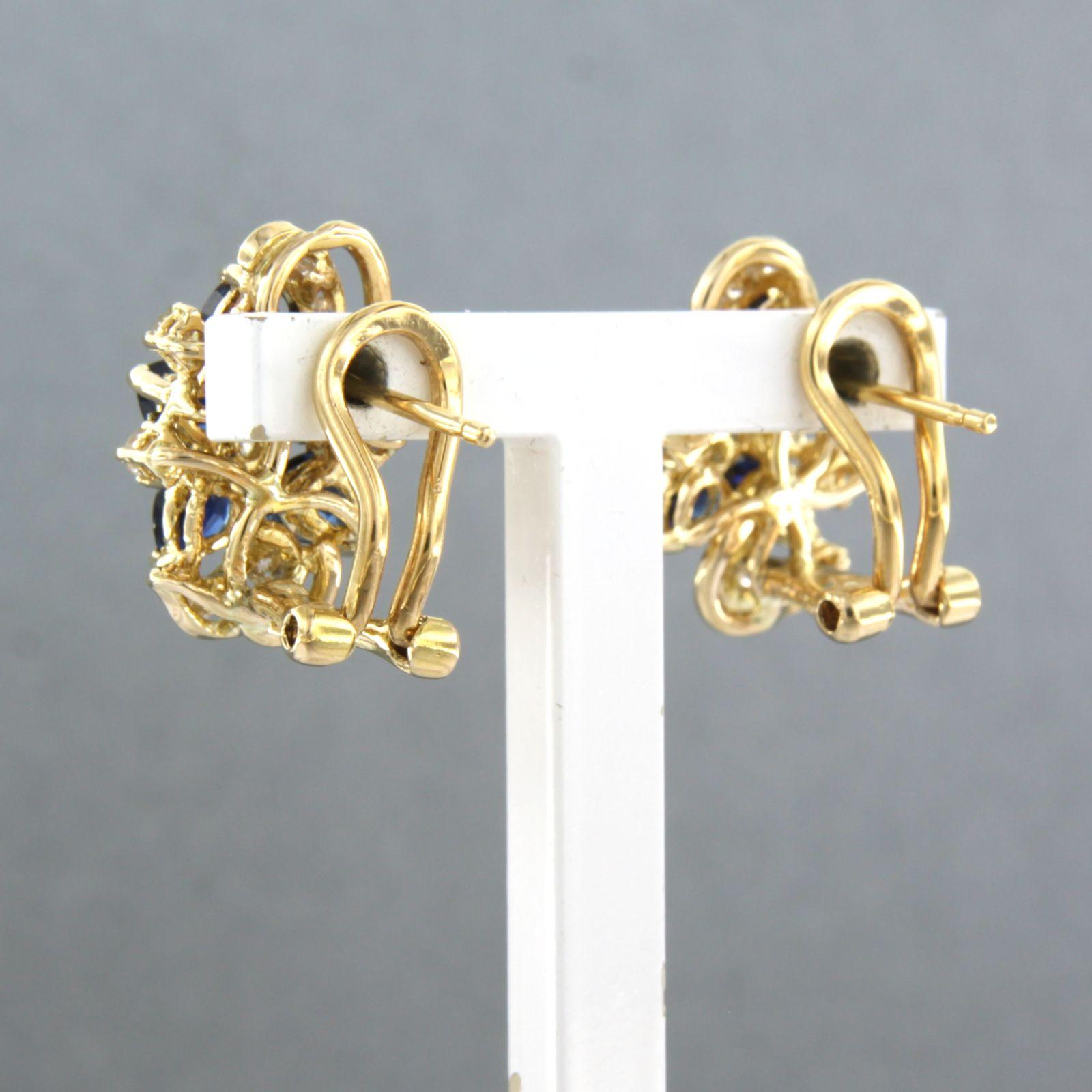 Earrings set with sapphire and diamonds 18k yellow gold In Excellent Condition For Sale In The Hague, ZH