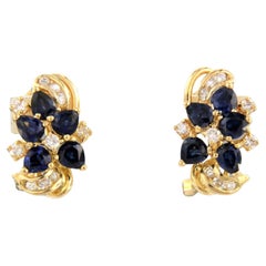 Boucles d'oreilles en or jaune 18k serties de saphirs et de diamants