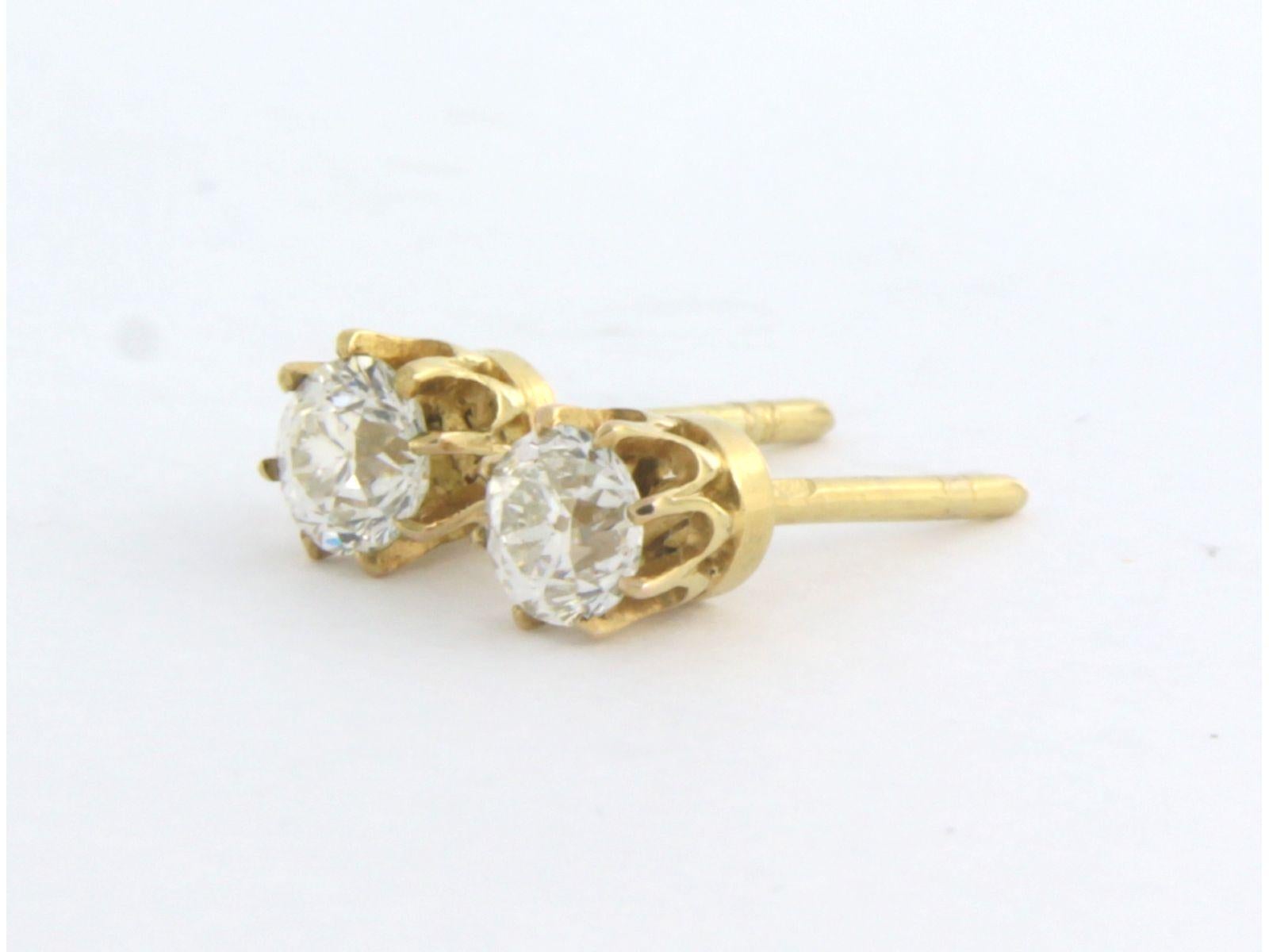 Earrings studs diamonds 14k yellow gold In Good Condition For Sale In The Hague, ZH