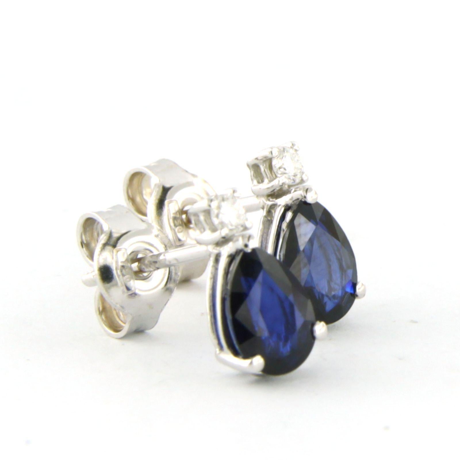 Earrings studs set with sapphire up to 1.40ct and diamonds up to 0.08ct 18k gold In New Condition For Sale In The Hague, ZH