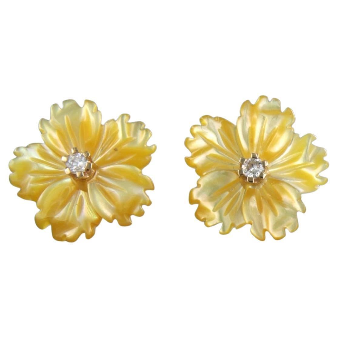 Earrings studs with flower shaped agate and diamonds 18k pink gold