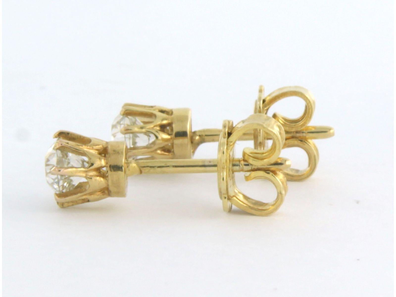 Ohrstecker mit Diamanten im alten europäischen Schliff bis zu 0,76 Karat 14k Gelbgold im Angebot 1