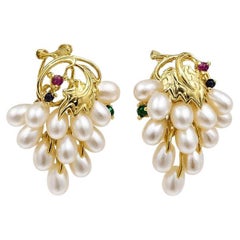 Earrings vintage 18k Yellow Gold Pearl Cluster .