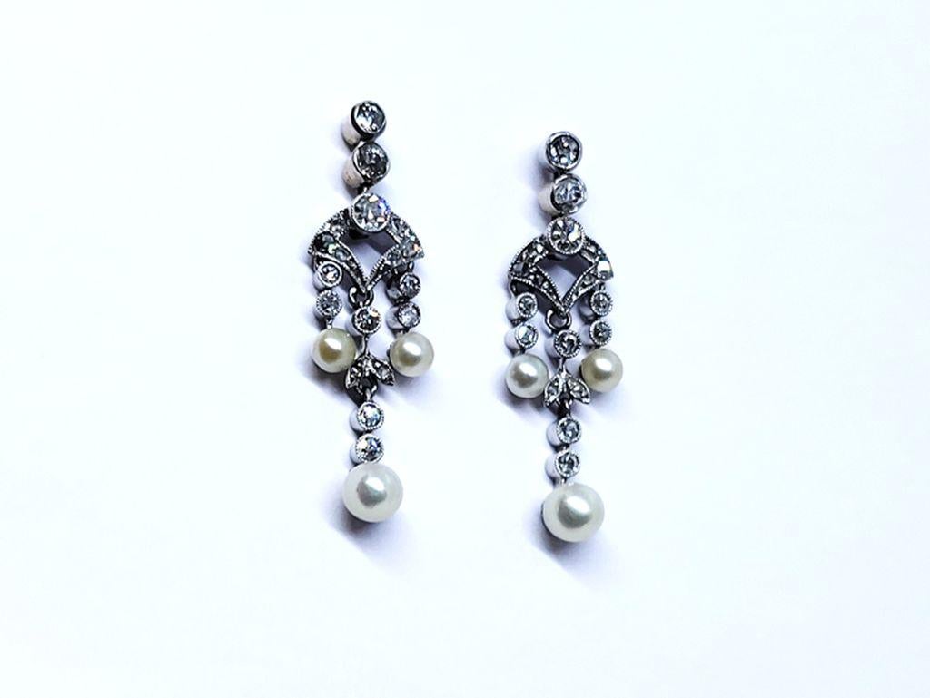 Earrings White Gold Diamonds Seed Pearls Edwardian ca. 1910 In Excellent Condition For Sale In Berlin, DE