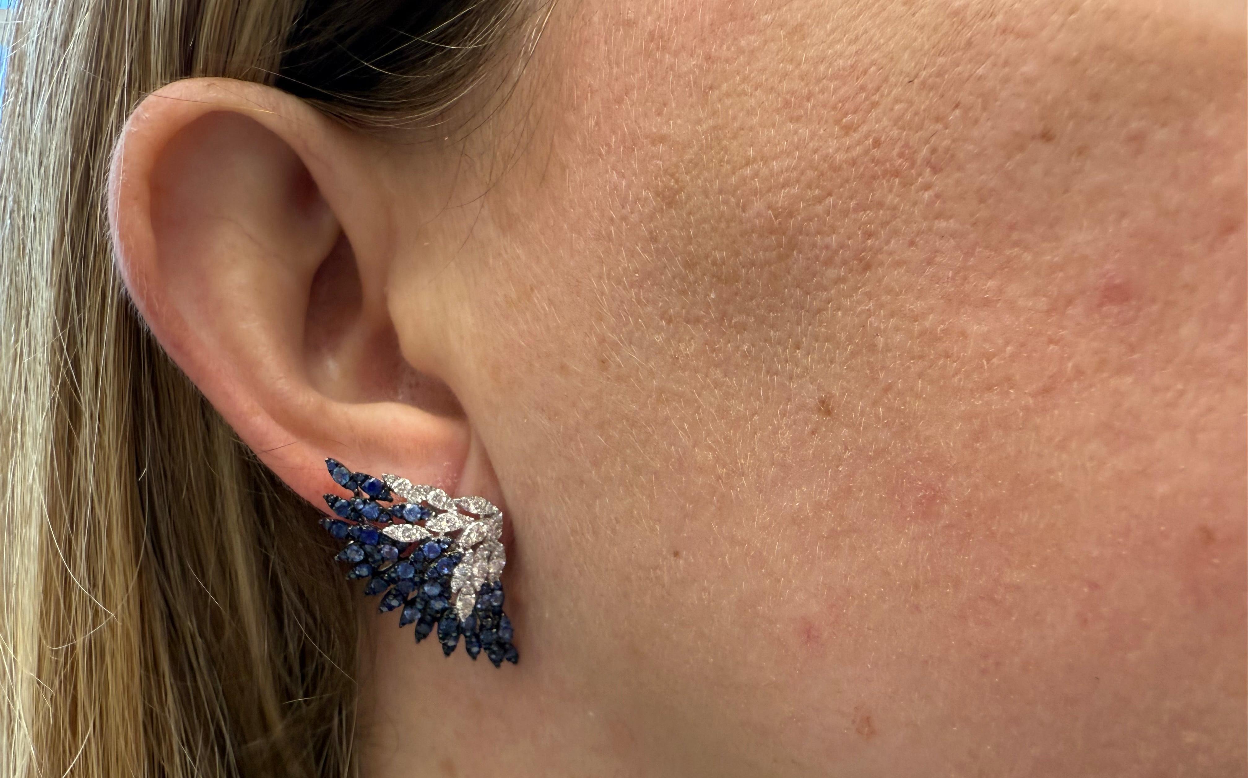 Pendientes Alas Oro Blanco 18kt Diamantes y Zafiros Contemporáneo en venta