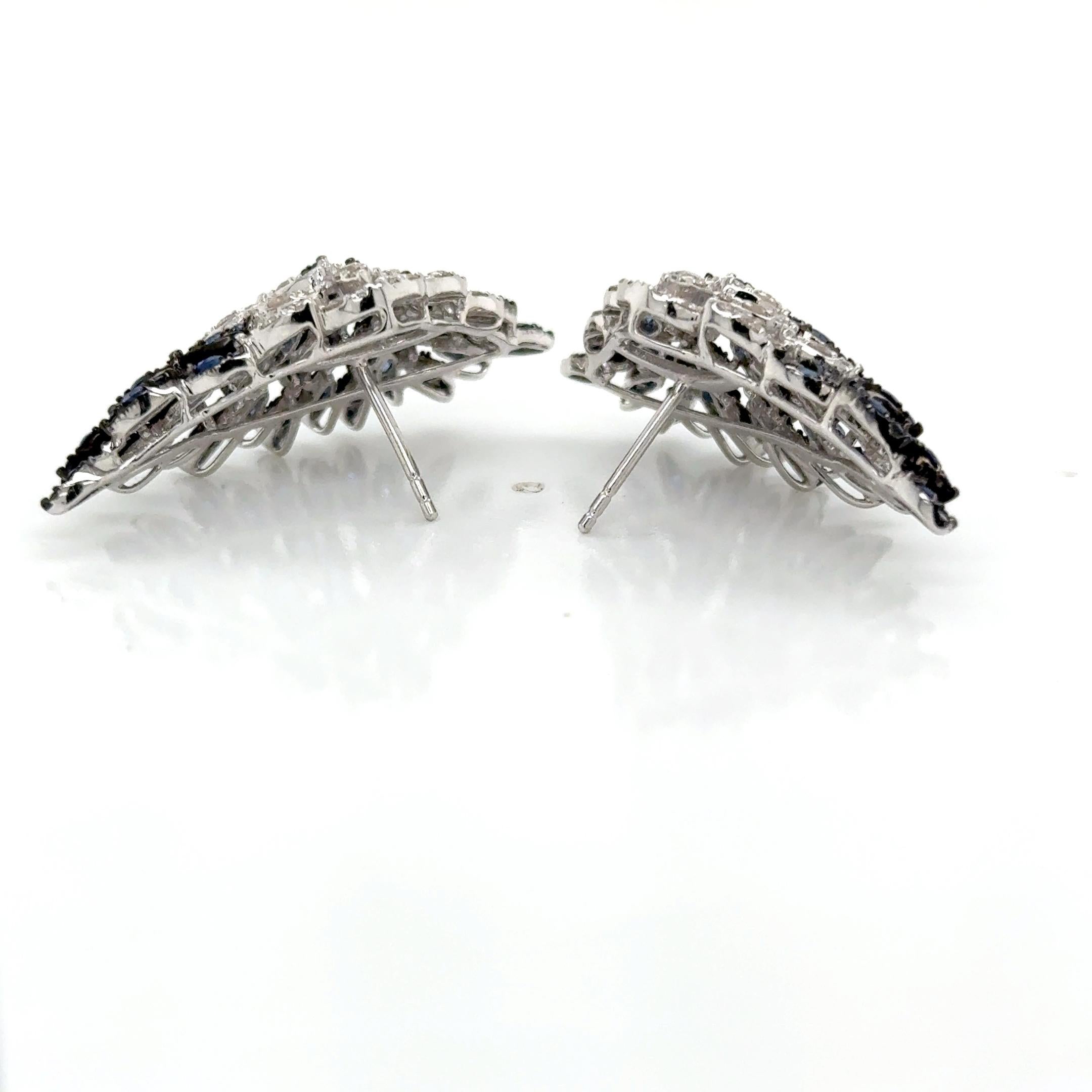 Pendientes Alas Oro Blanco 18kt Diamantes y Zafiros en Nuevo estado para la venta en Miami, FL