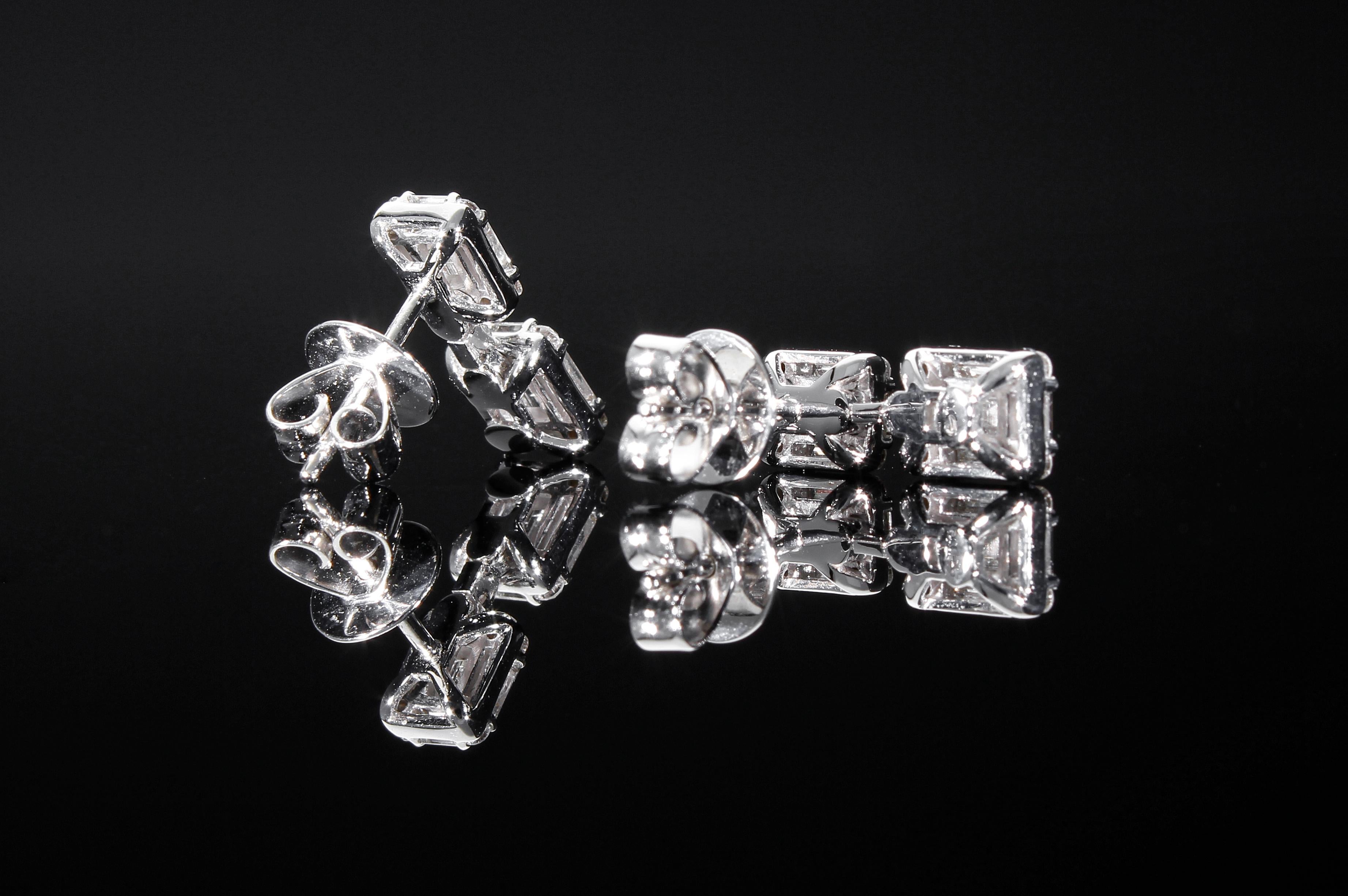 Ohrringe mit 1,15 Karat Diamanten im Baguetteschliff und Brillantschliff im Angebot 8