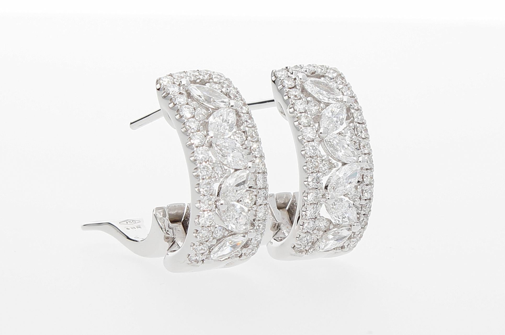 Boucles d'oreilles en navette et diamants taille brillant de 1,50 carat, fabriquées en Italie Neuf - En vente à Rome, IT