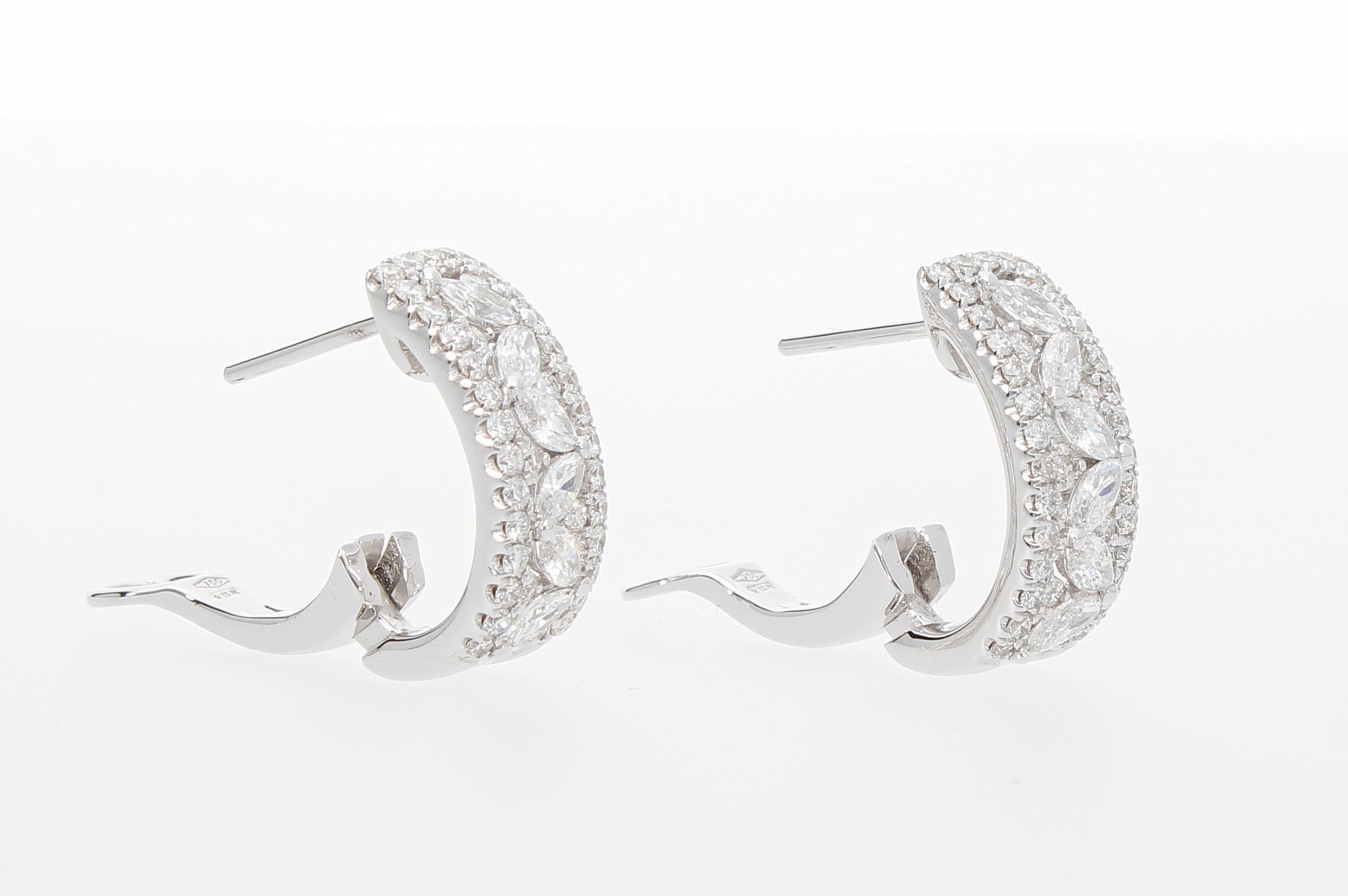 Boucles d'oreilles en navette et diamants taille brillant de 1,50 carat, fabriquées en Italie Pour femmes en vente