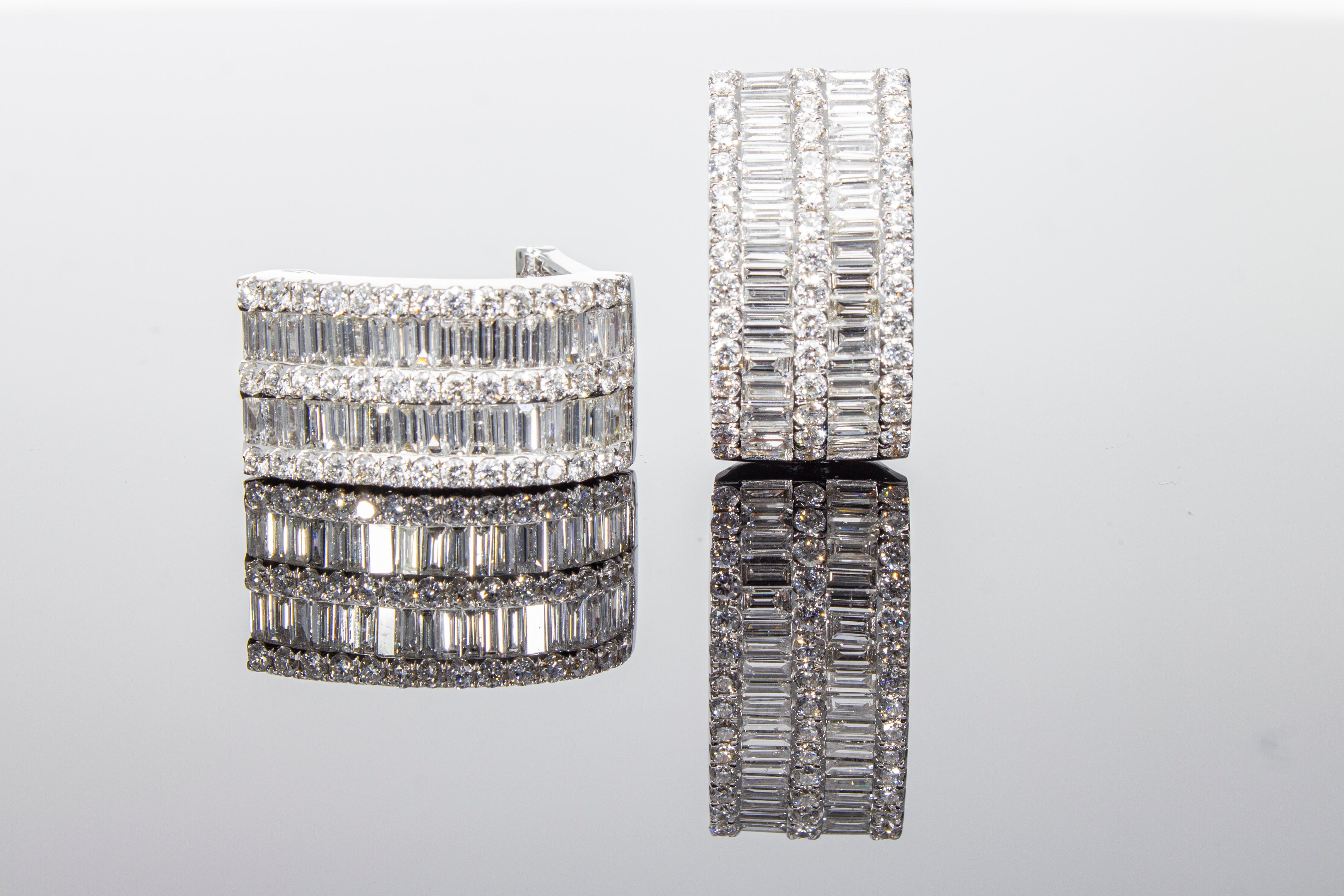 Baguette Cut Earrings with 2.60 Ct of Baguette and Diamond Cut Diamonds, 18 Kt Gold For Sale