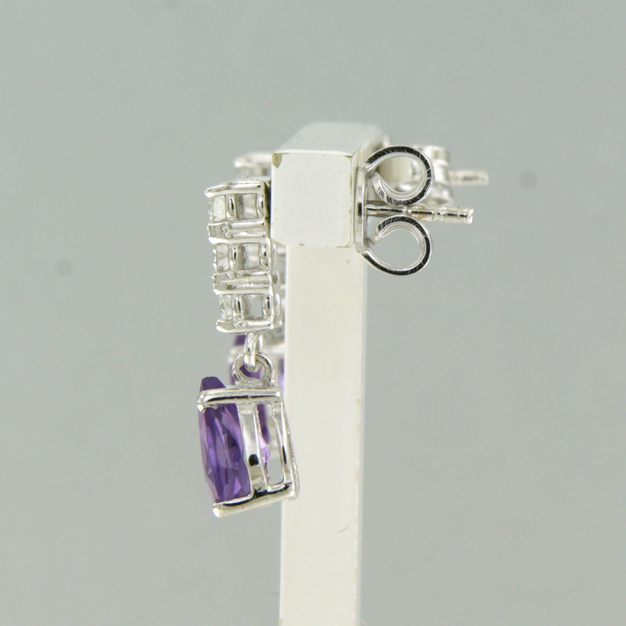 Taille brillant Boucles d'oreilles avec améthyste et diamants taille brillant jusqu'à 0,24ct Or 18k 2,4 grammes en vente