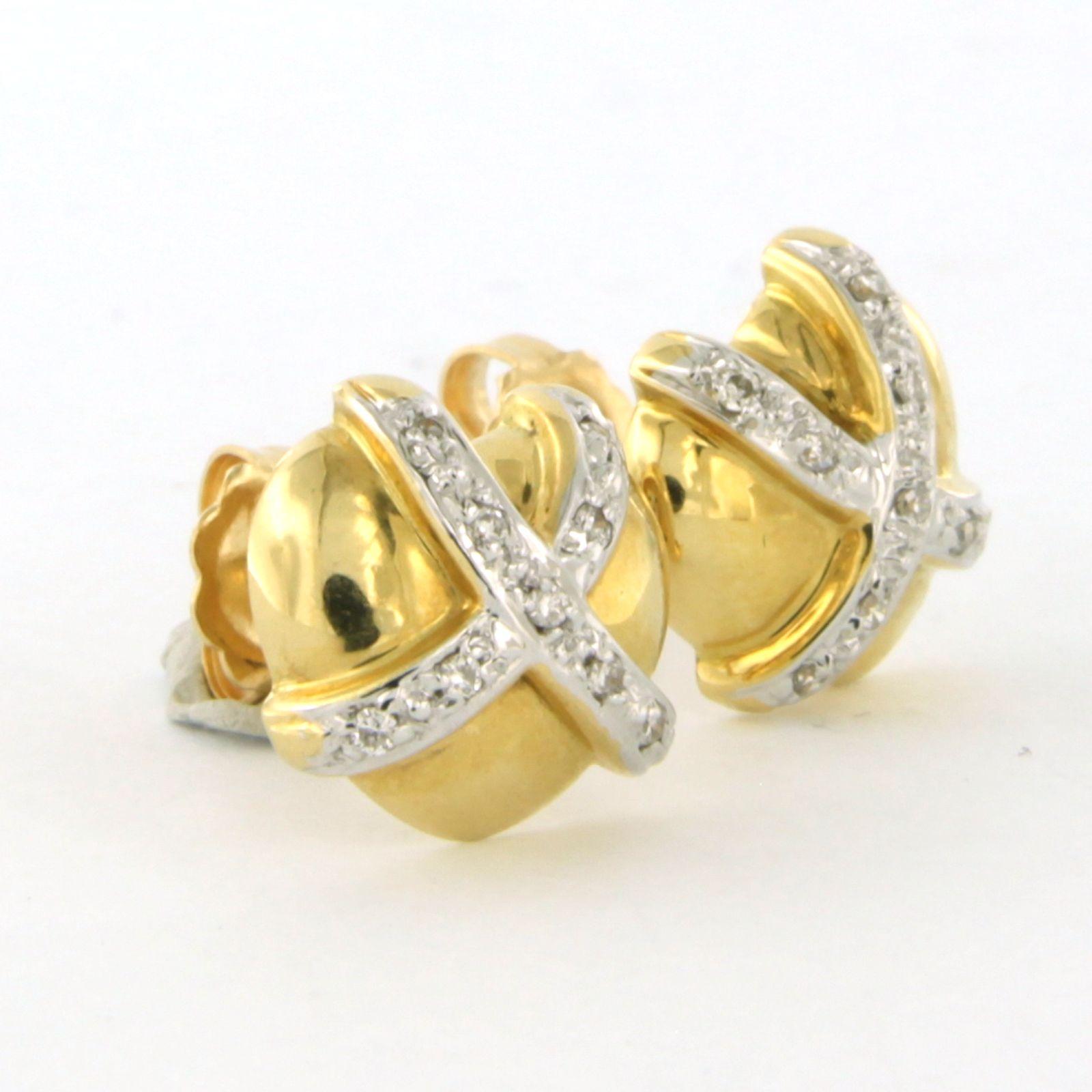 Earrings with brilliant cut diamonds up to 0.10ct - 4.2 grams- 18k bicolour gold In Excellent Condition For Sale In The Hague, ZH