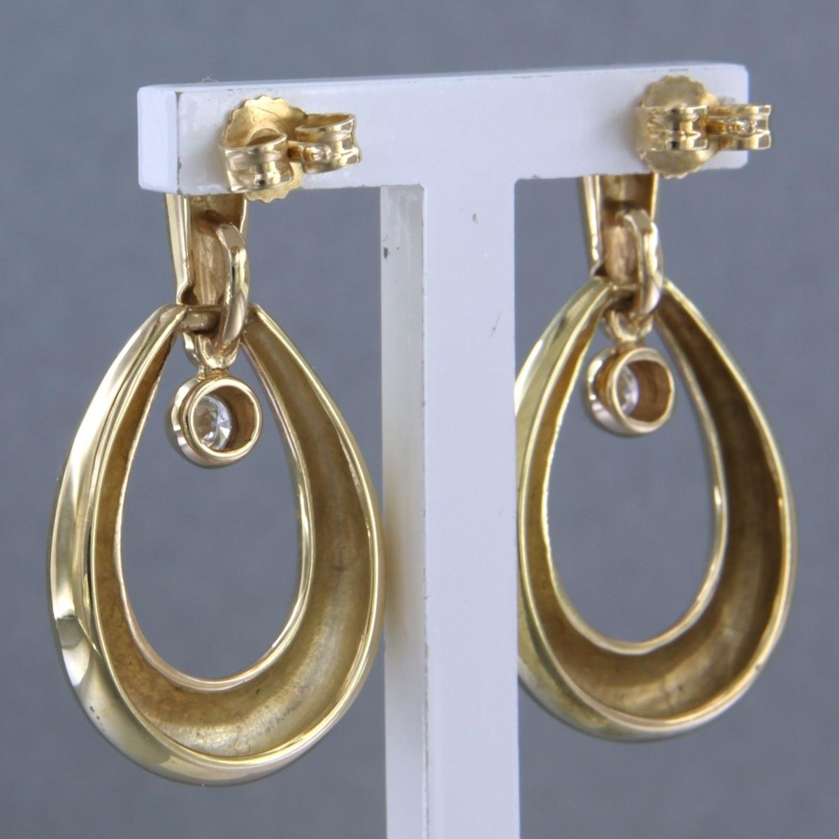 Boucles d'oreilles avec diamants taille brillant jusqu'à 0,25ct Or jaune 14k 9,3 grammes Excellent état - En vente à The Hague, ZH