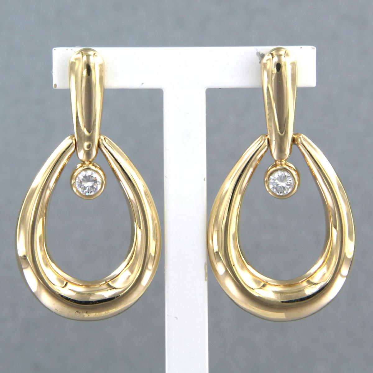 Boucles d'oreilles avec diamants taille brillant jusqu'à 0,25ct Or jaune 14k 9,3 grammes Excellent état - En vente à The Hague, ZH