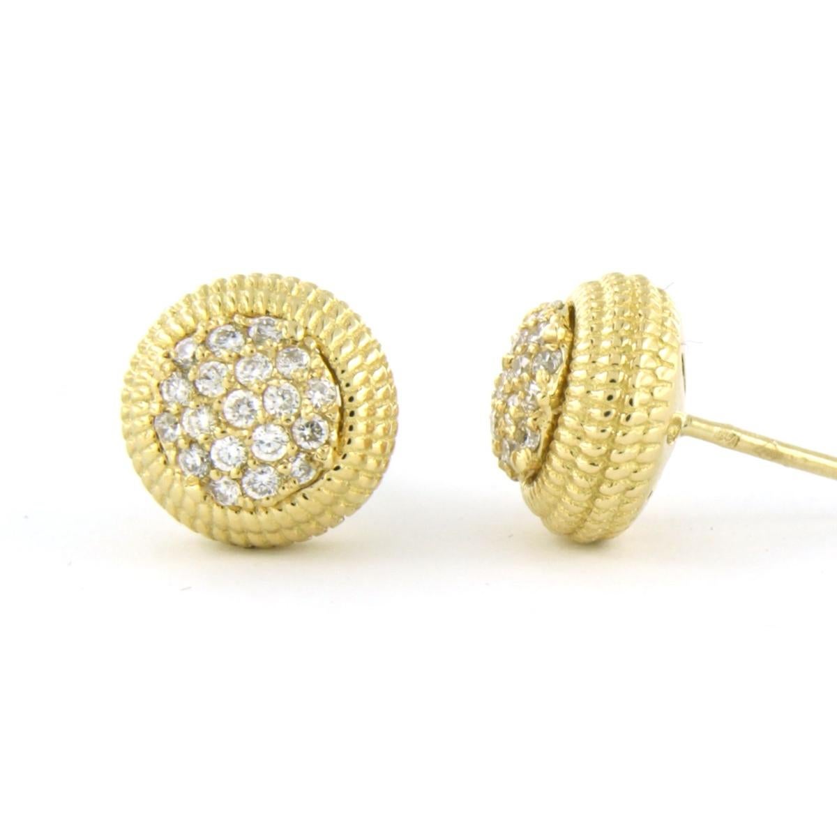 Boucles d'oreilles avec diamants taille brillant jusqu'à 0,42ct Or jaune 18k 4,9 grammes en vente 1