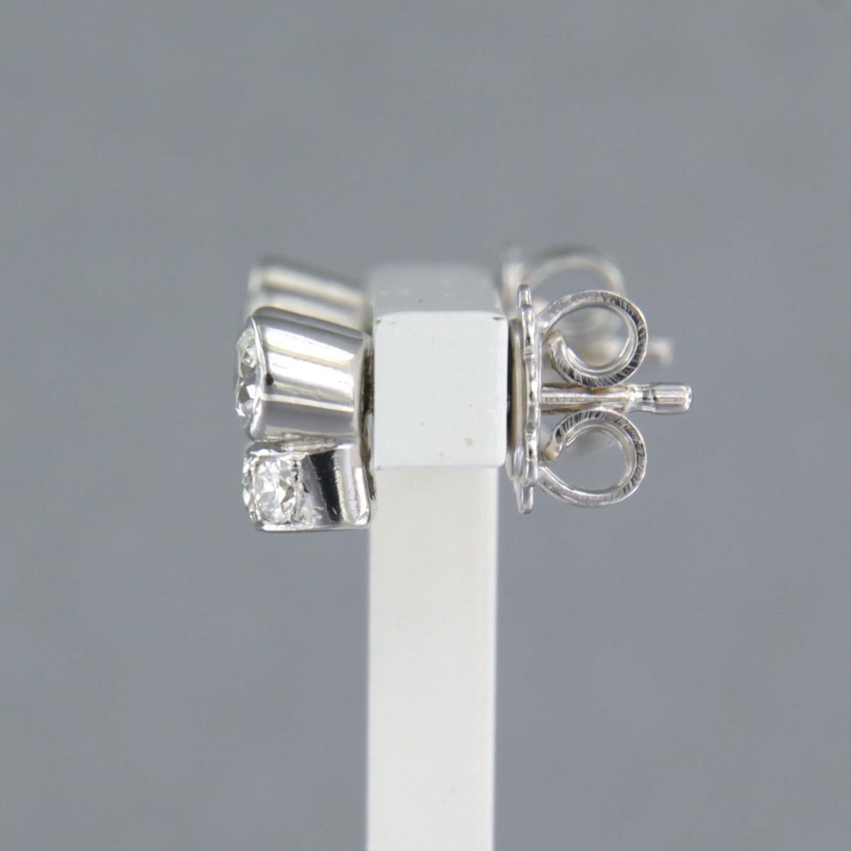 Moderne Boucles d'oreilles avec diamants taille brillant jusqu'à 0,60ct Or blanc 18k 3,8 grammes en vente