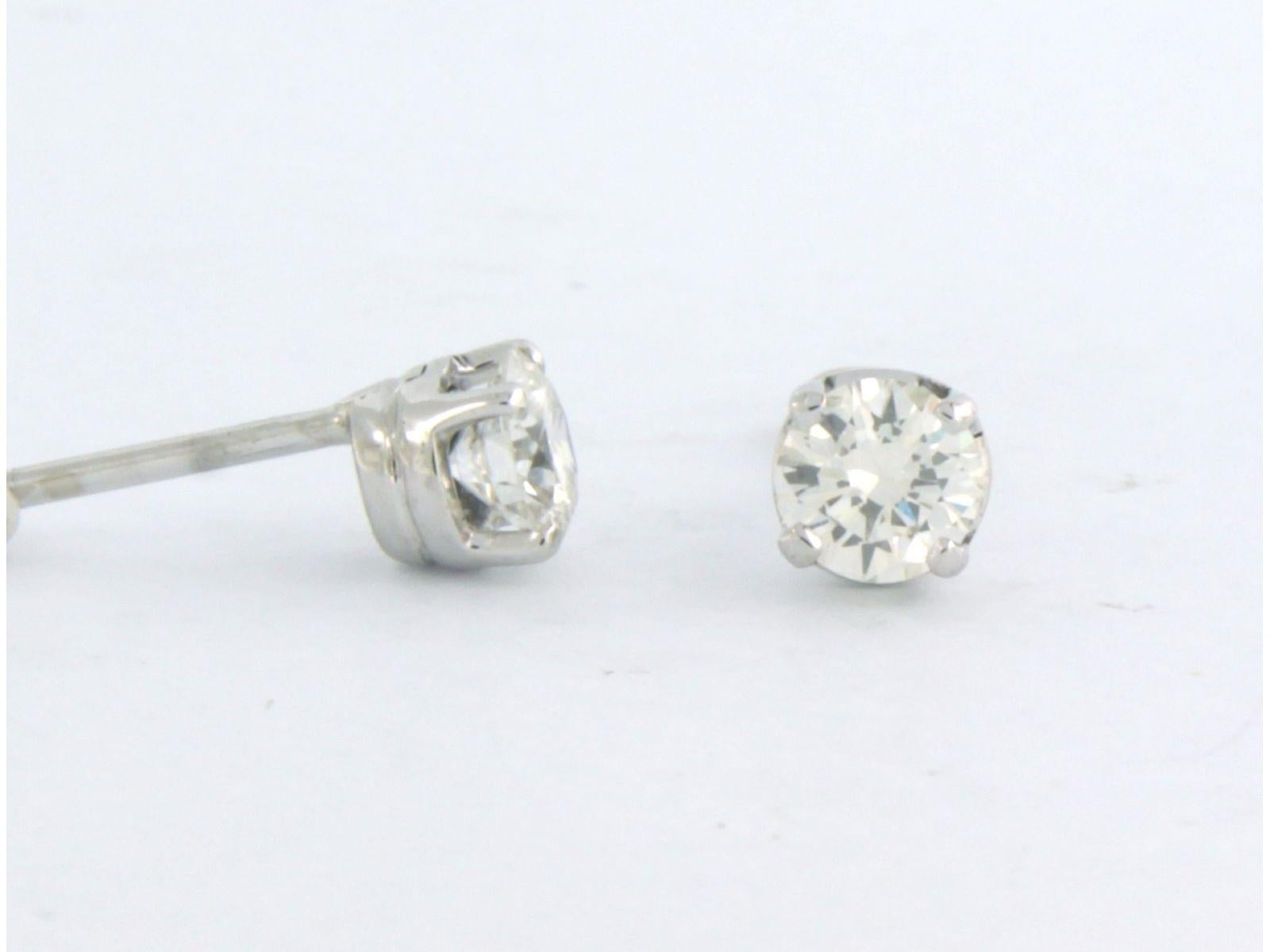 Boucles d'oreilles avec diamants taille brillant jusqu'à 0,98ct Or blanc 14k 1,4 grammes Pour femmes en vente