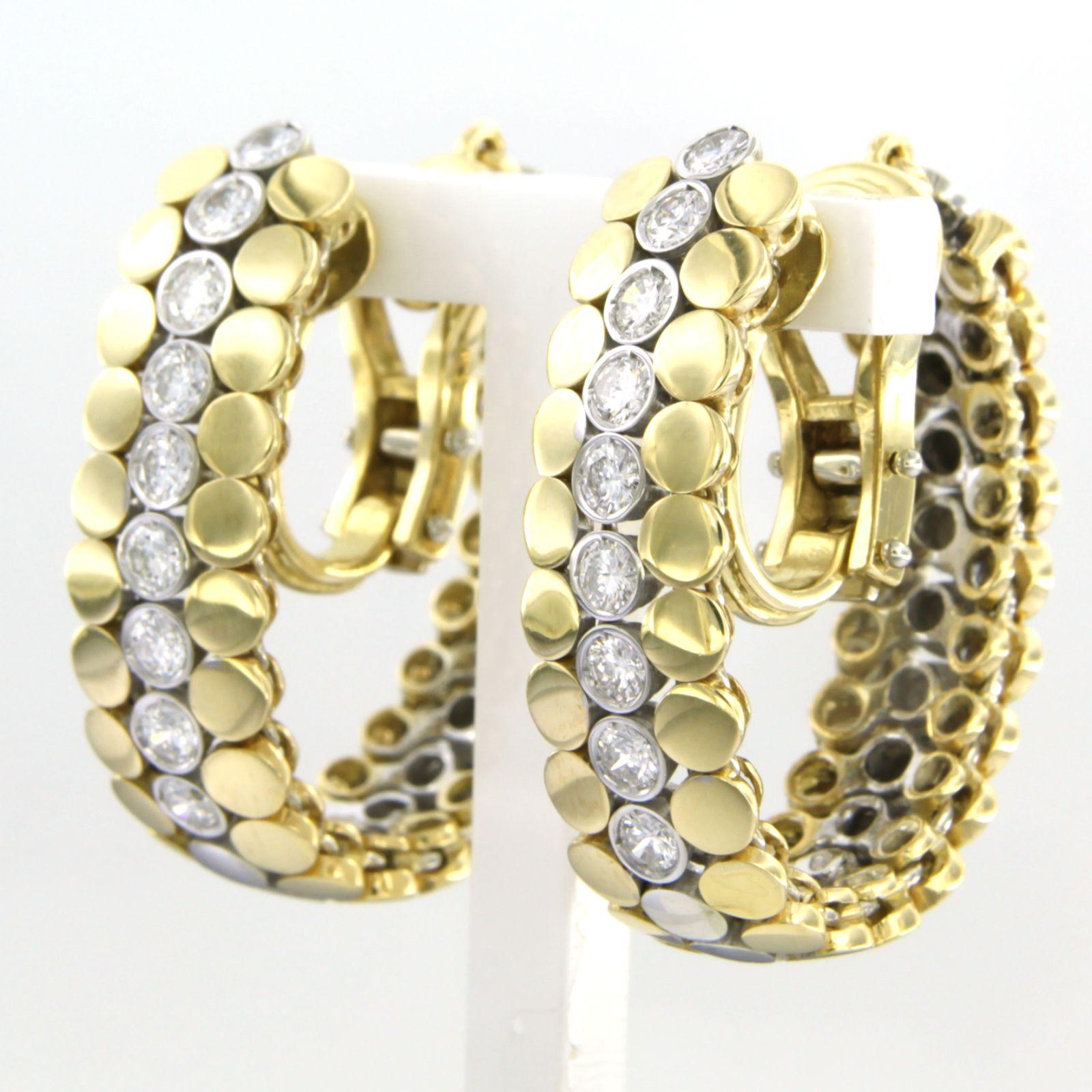 Earrings with brilliant cut diamonds up to 1.00ct 18k gold 24.0 grams Excellent état - En vente à The Hague, ZH