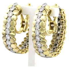Orecchini con diamanti a taglio brillante fino a 1,00ct in oro 18k 24,0 grammi